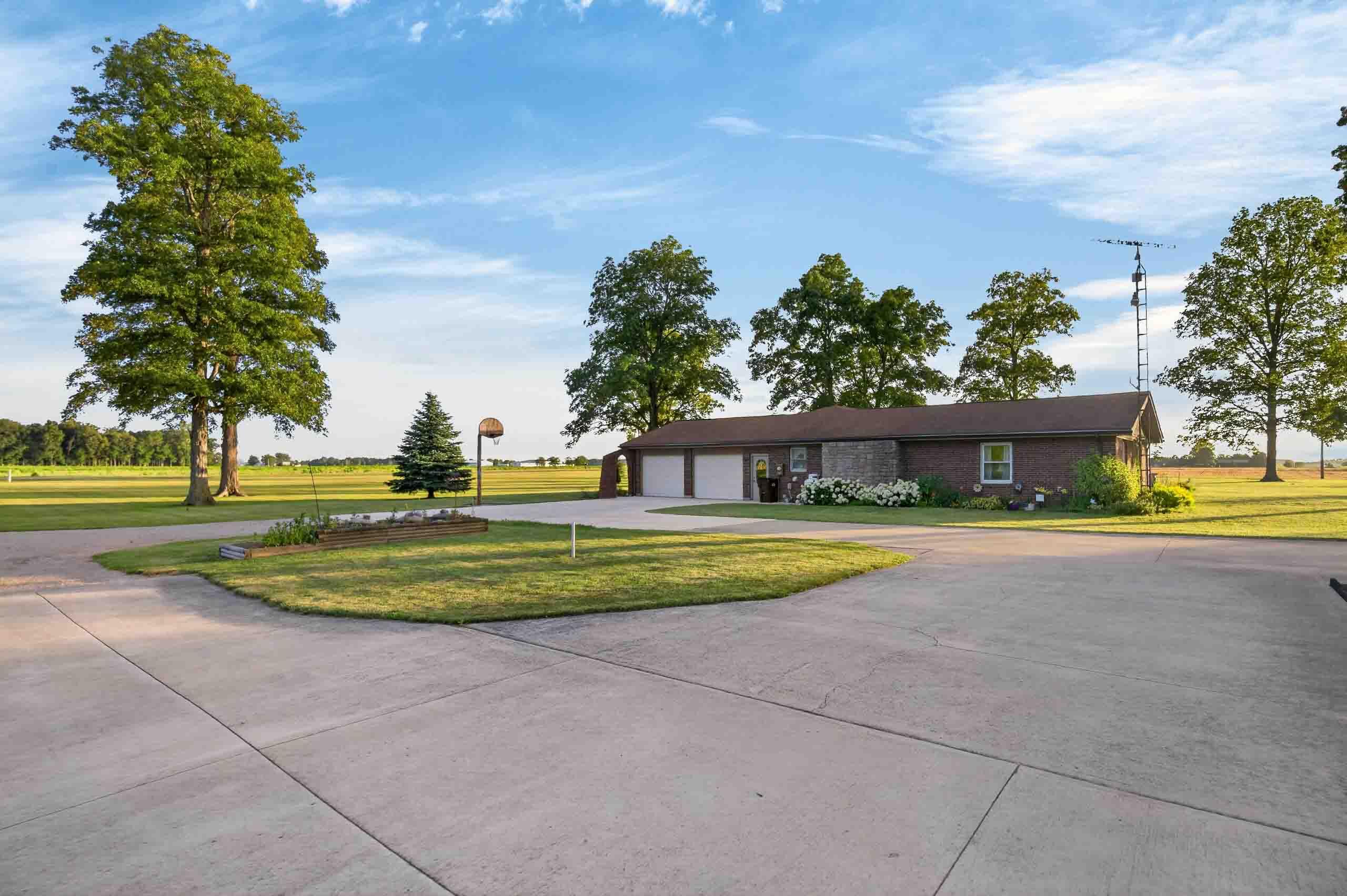 18477 Linker, Jackson Center, Ohio 45334