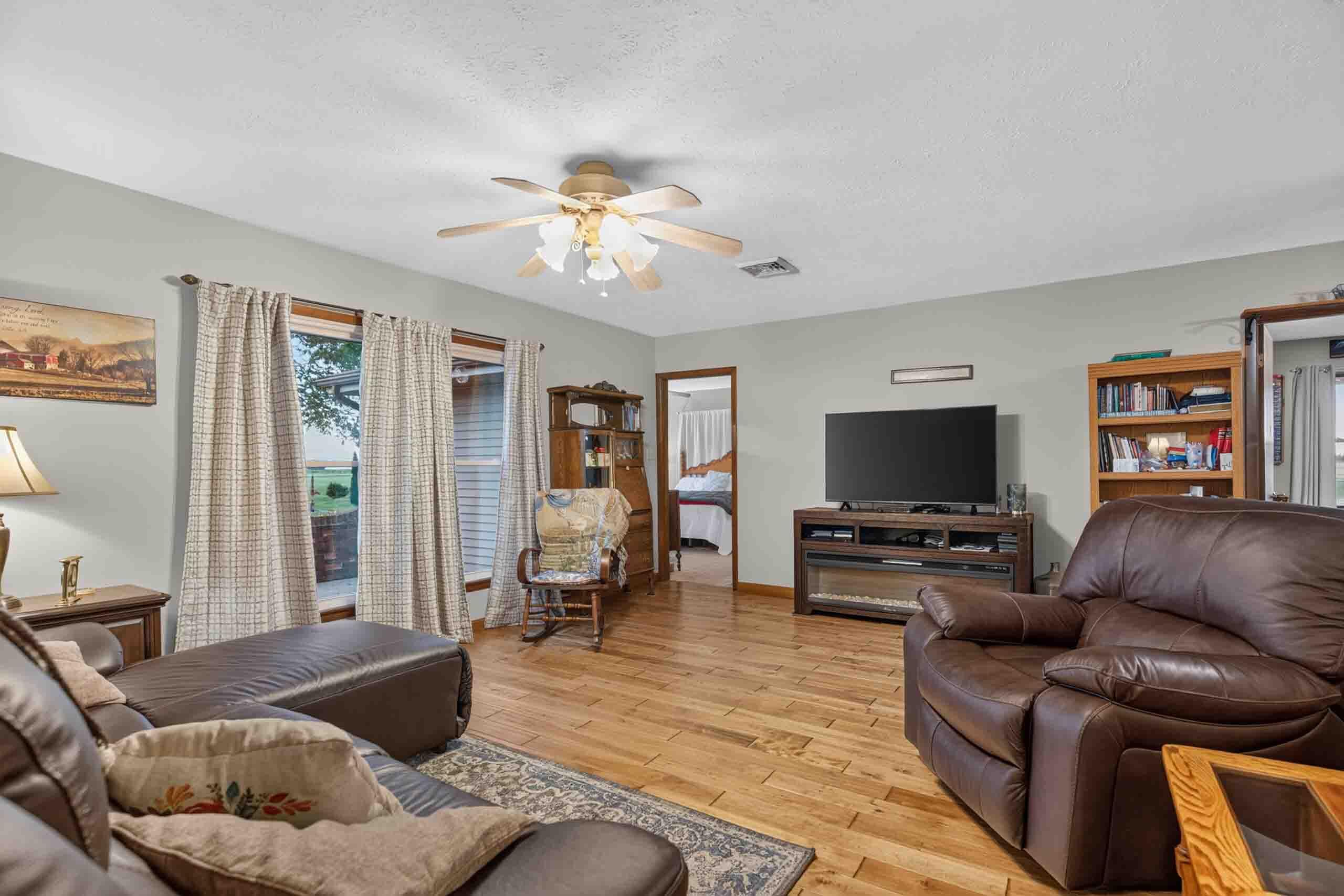 18477 Linker, Jackson Center, Ohio 45334