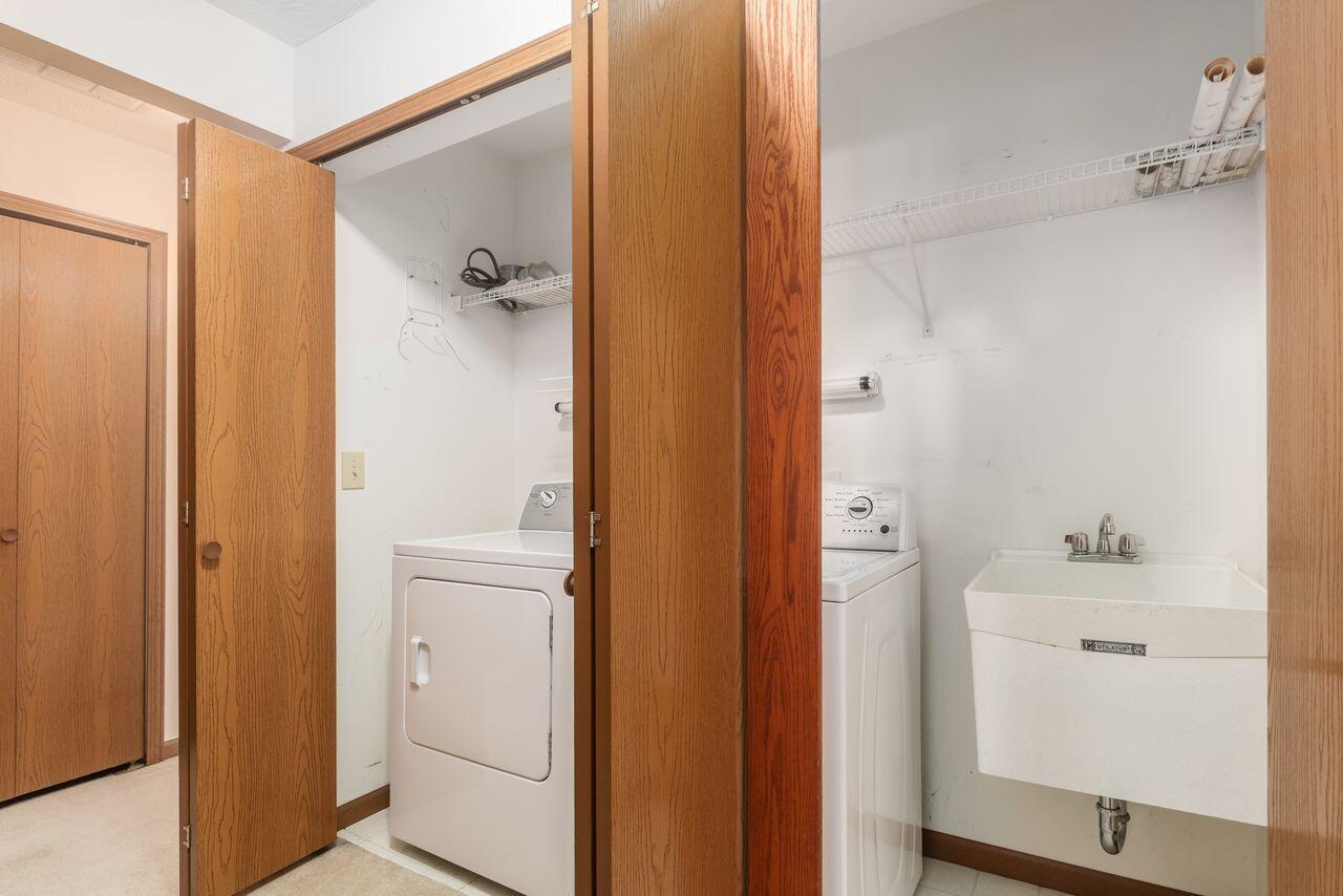 1146 Old Farm, Springfield, Ohio 45503
