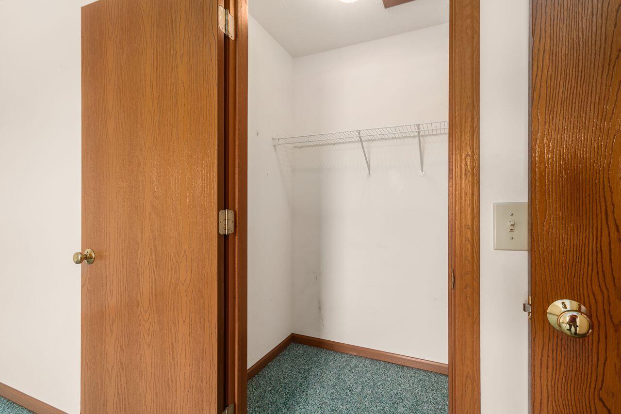 1146 Old Farm, Springfield, Ohio 45503