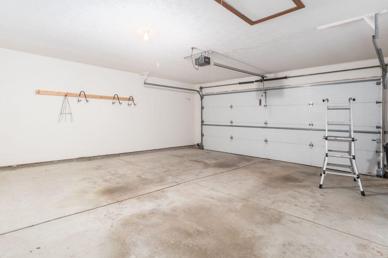 1146 Old Farm, Springfield, Ohio 45503