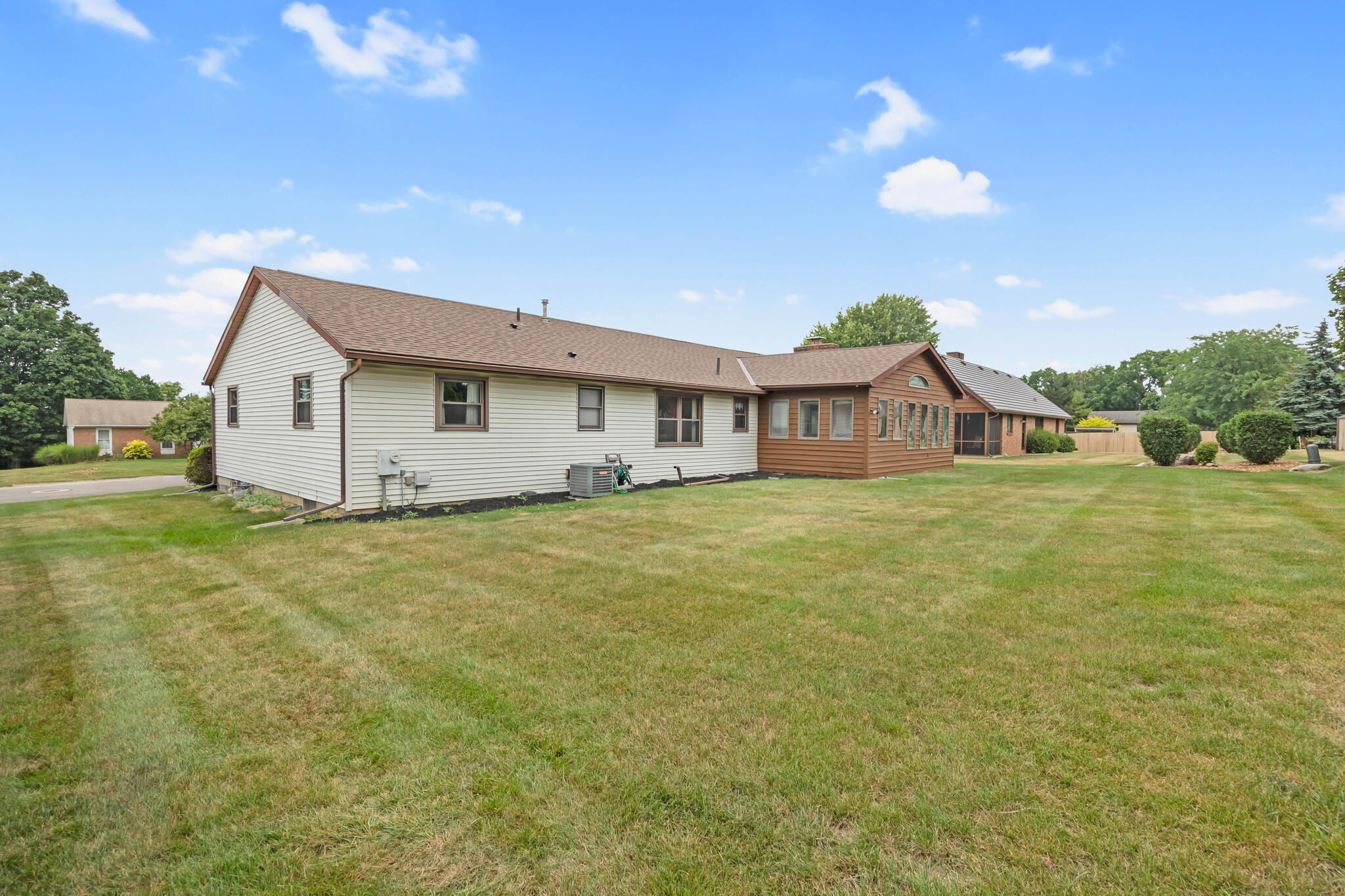 110 Heatherhill, Bellefontaine, Ohio 43311