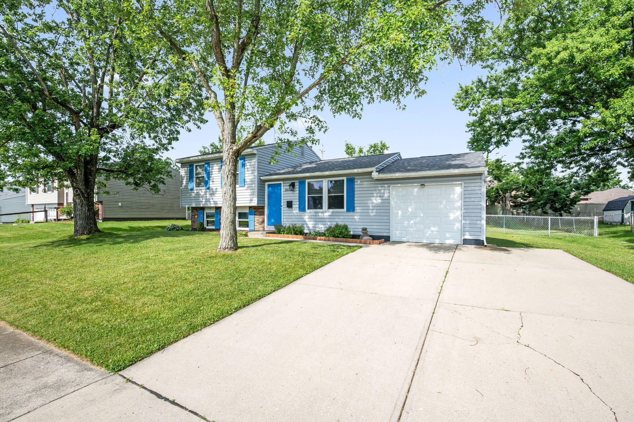 306 Westerly Hills, Englewood, Ohio 45322