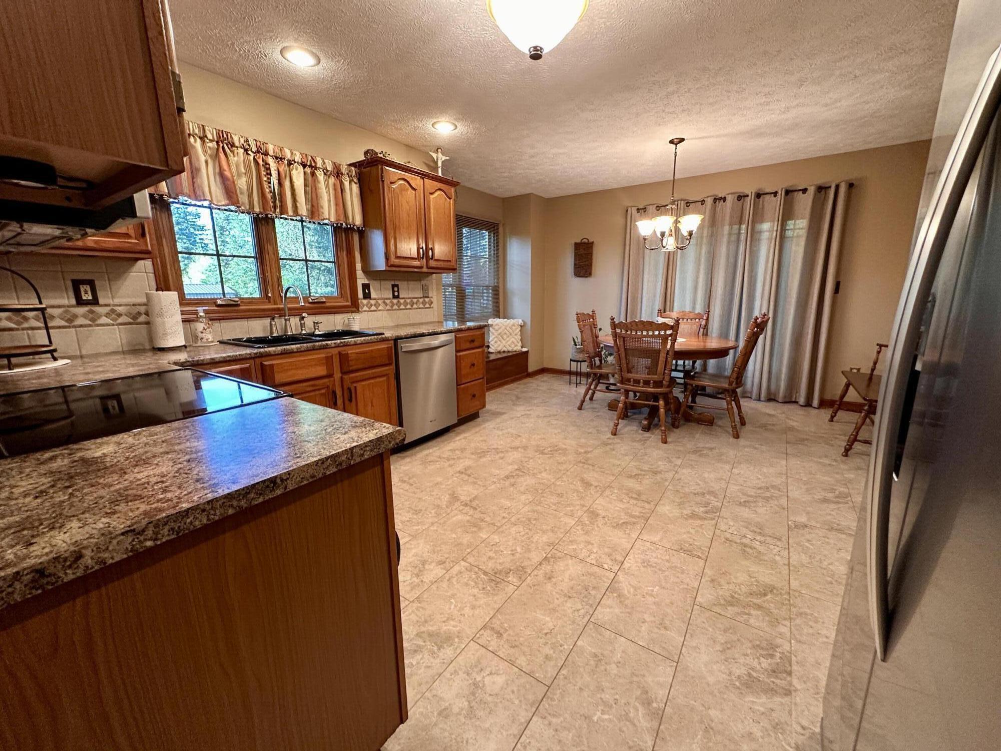 605 Oakwood, Bellefontaine, Ohio 43311