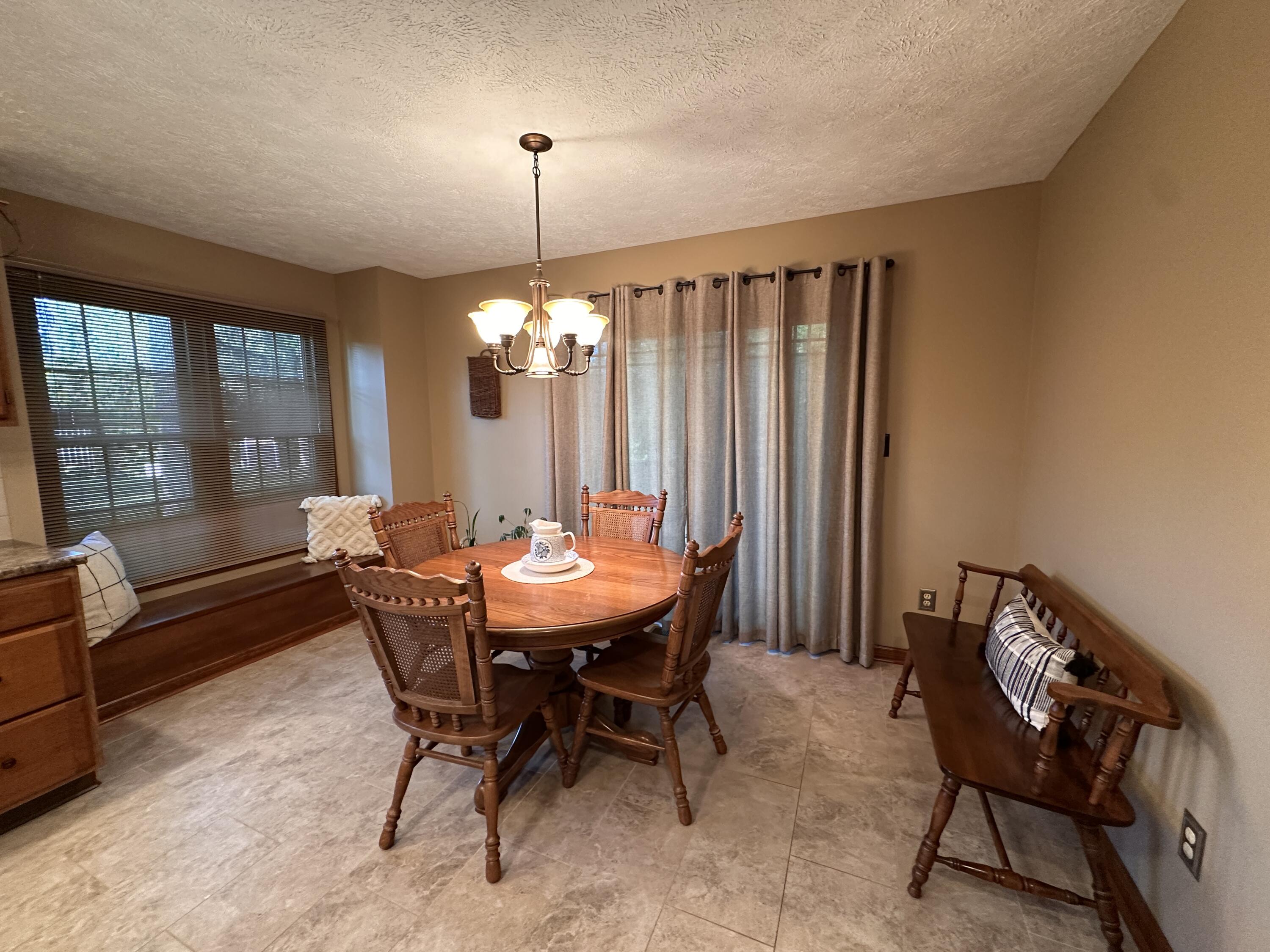 605 Oakwood, Bellefontaine, Ohio 43311