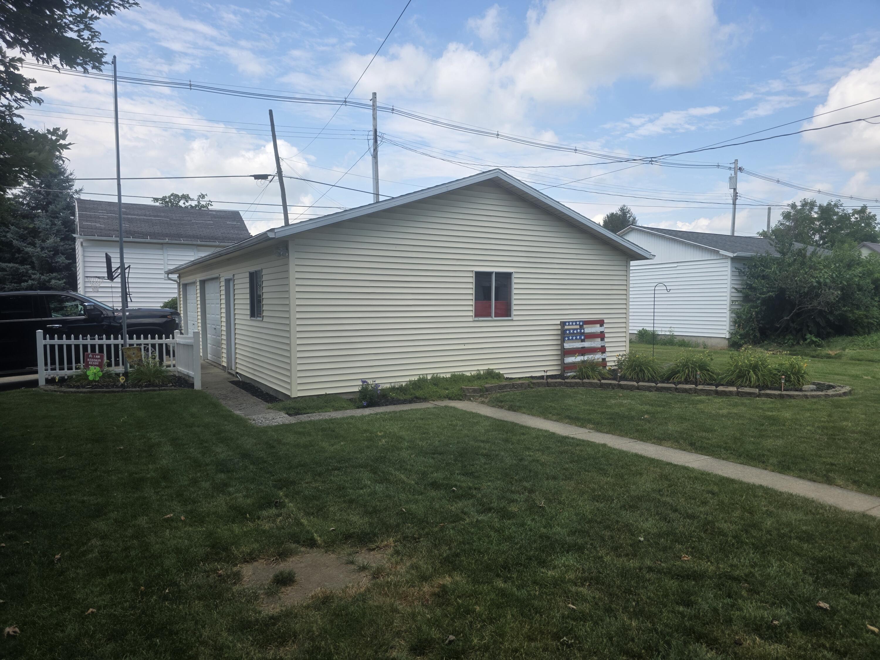 512 Benton, Wapakoneta, Ohio 45895