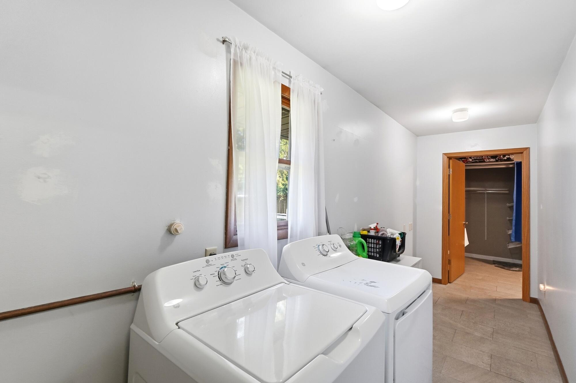 7579 Downing, Dayton, Ohio 45414