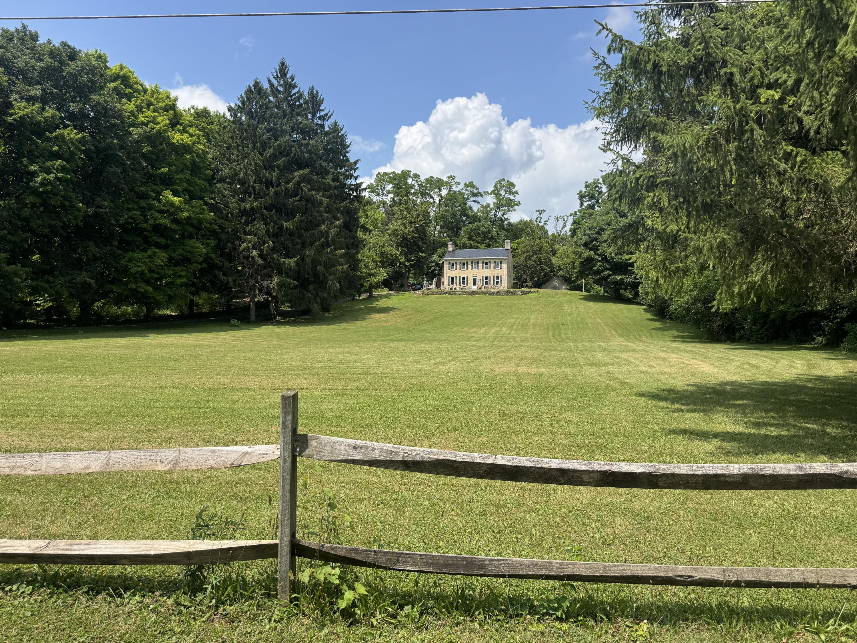 4830 Lower Valley, Springfield, Ohio 45506