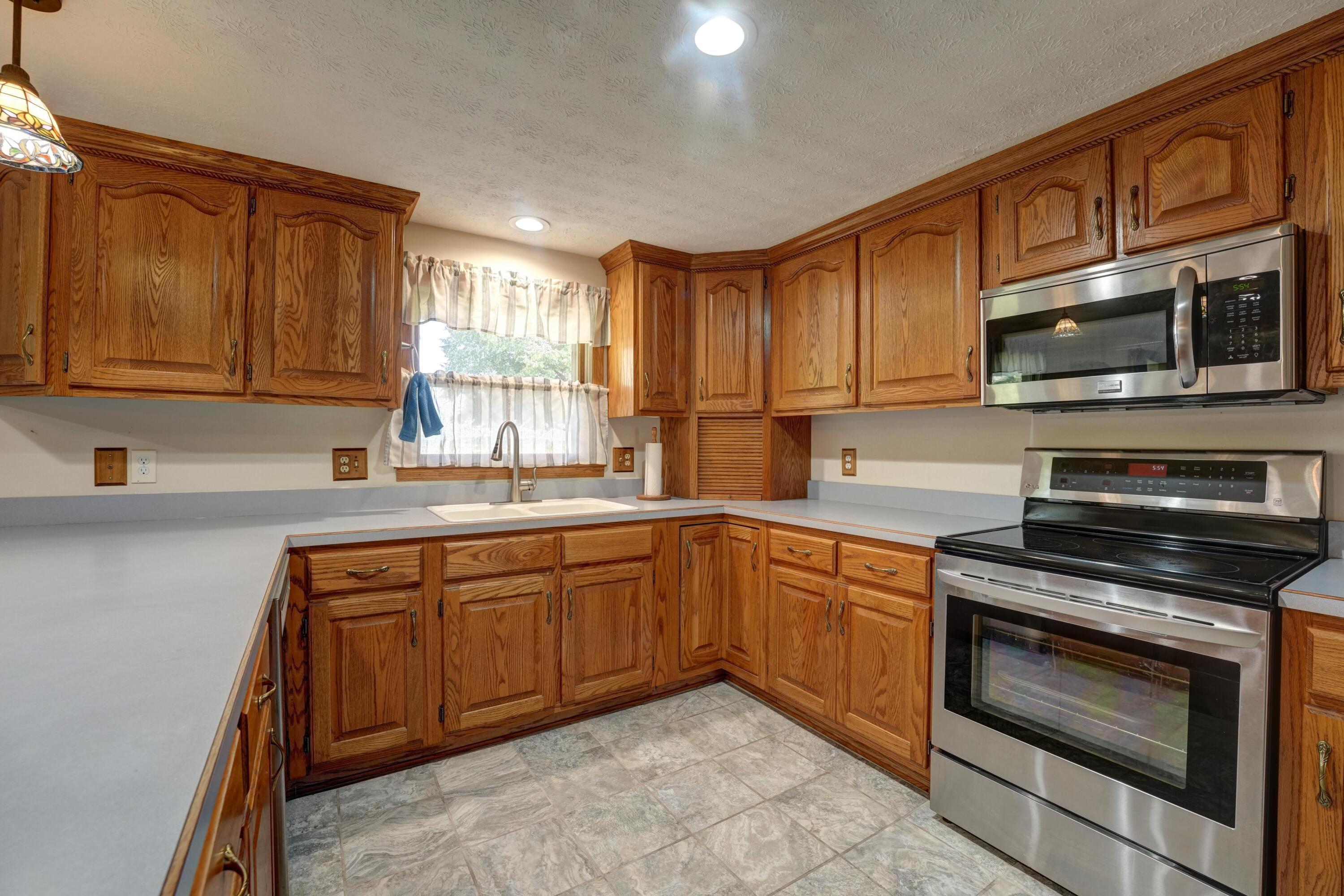6671 Dull, Arcanum, Ohio 45304