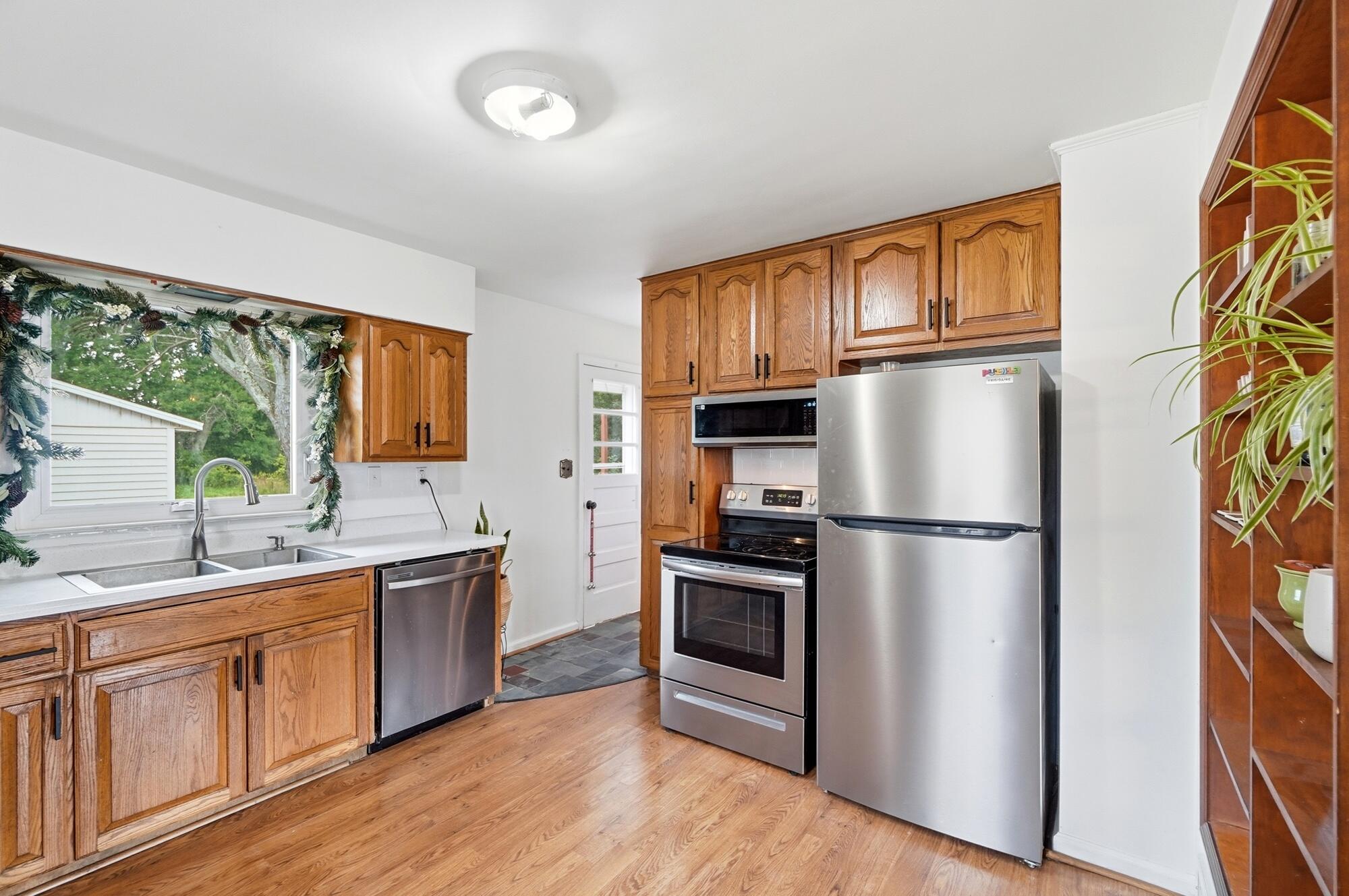 719 Lawnview, Springfield, Ohio 45505
