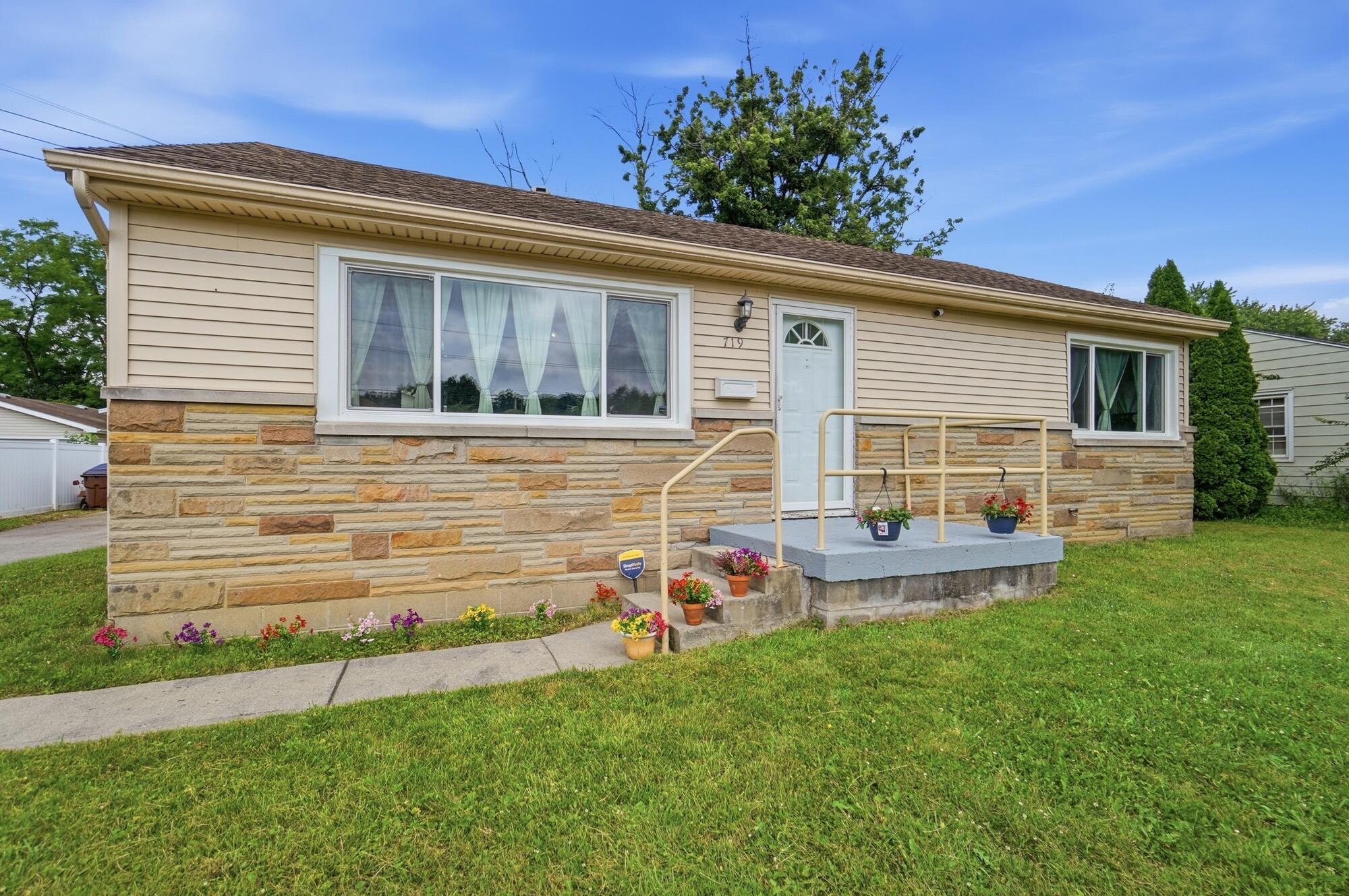 719 Lawnview, Springfield, Ohio 45505