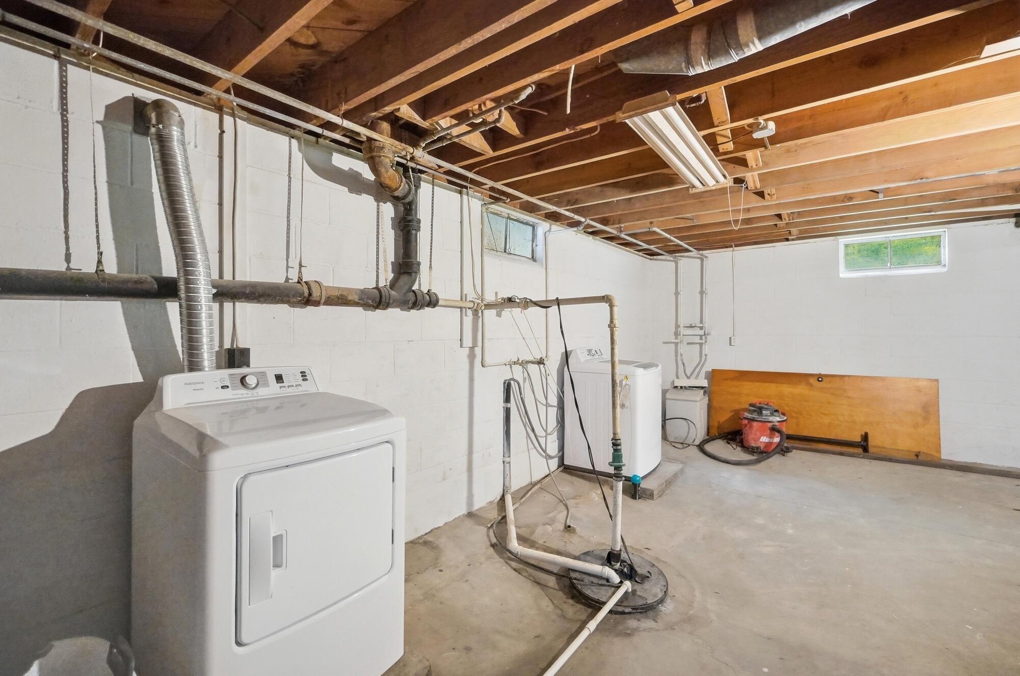 719 Lawnview, Springfield, Ohio 45505