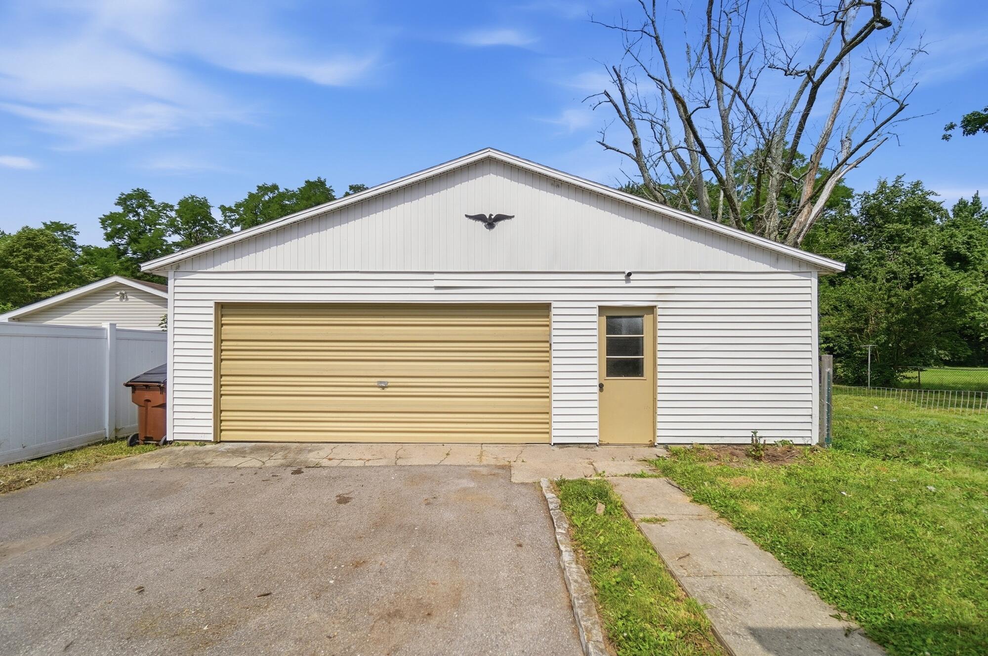 719 Lawnview, Springfield, Ohio 45505