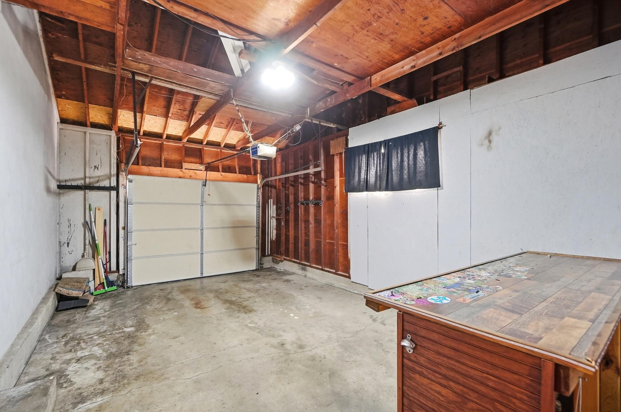 1380 Chelsea, Troy, Ohio 45373