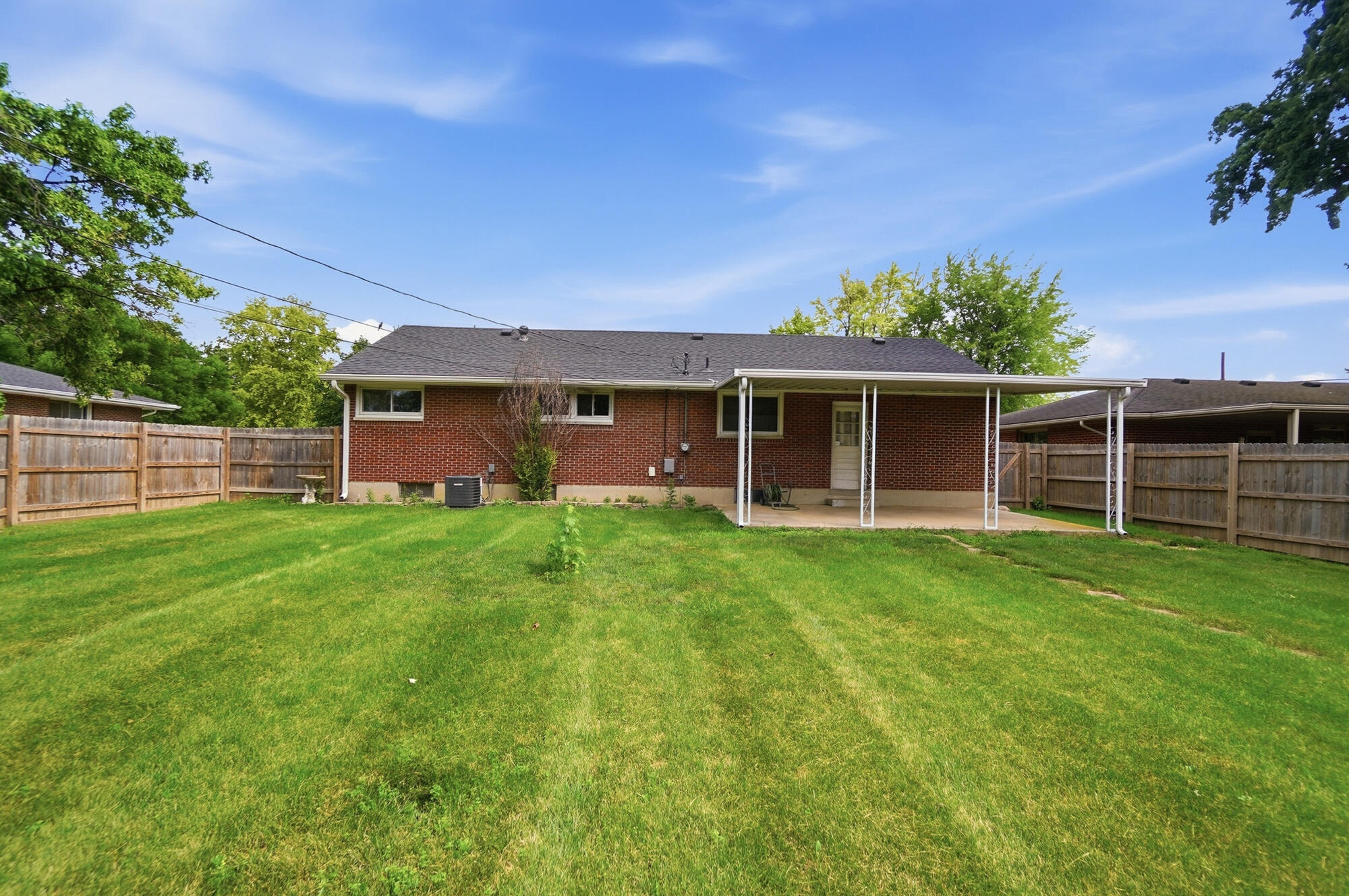 1380 Chelsea, Troy, Ohio 45373