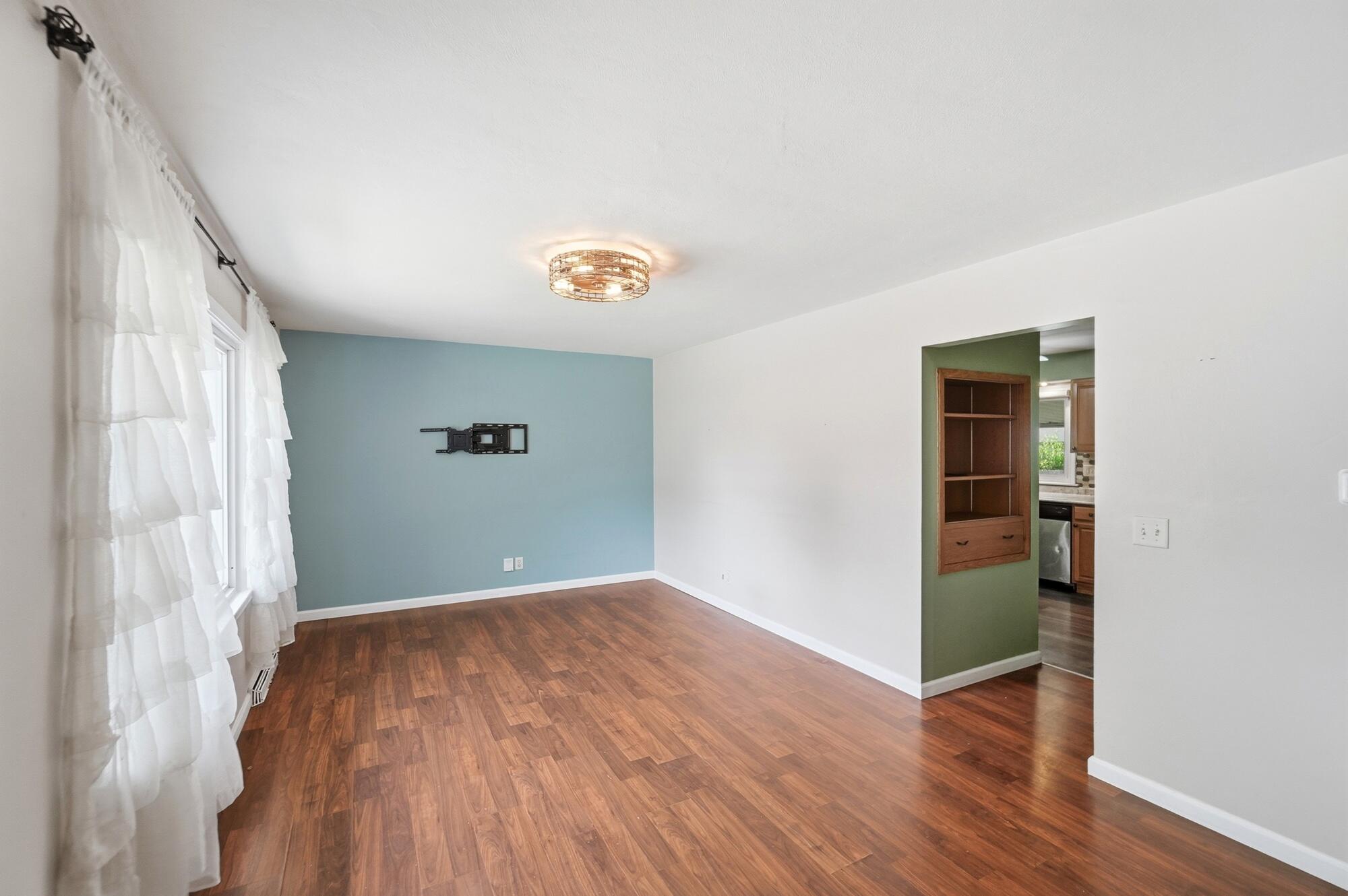 1380 Chelsea, Troy, Ohio 45373