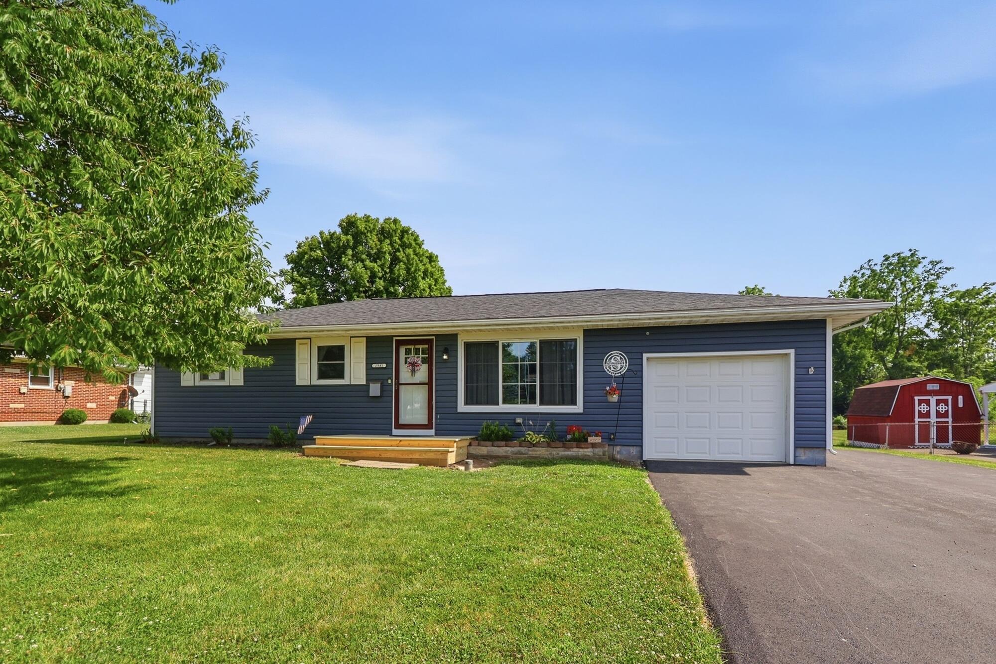 2941 Sun Valley, Springfield, Ohio 45505
