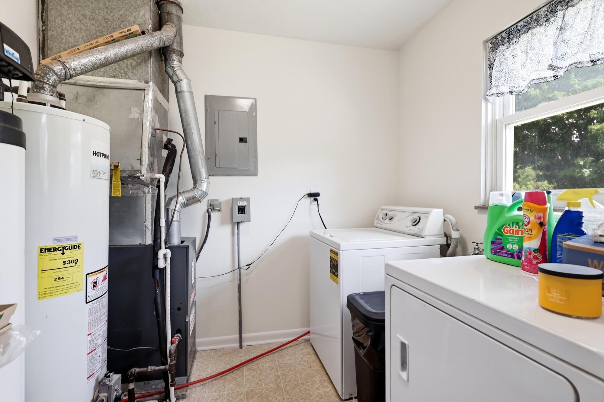 2941 Sun Valley, Springfield, Ohio 45505