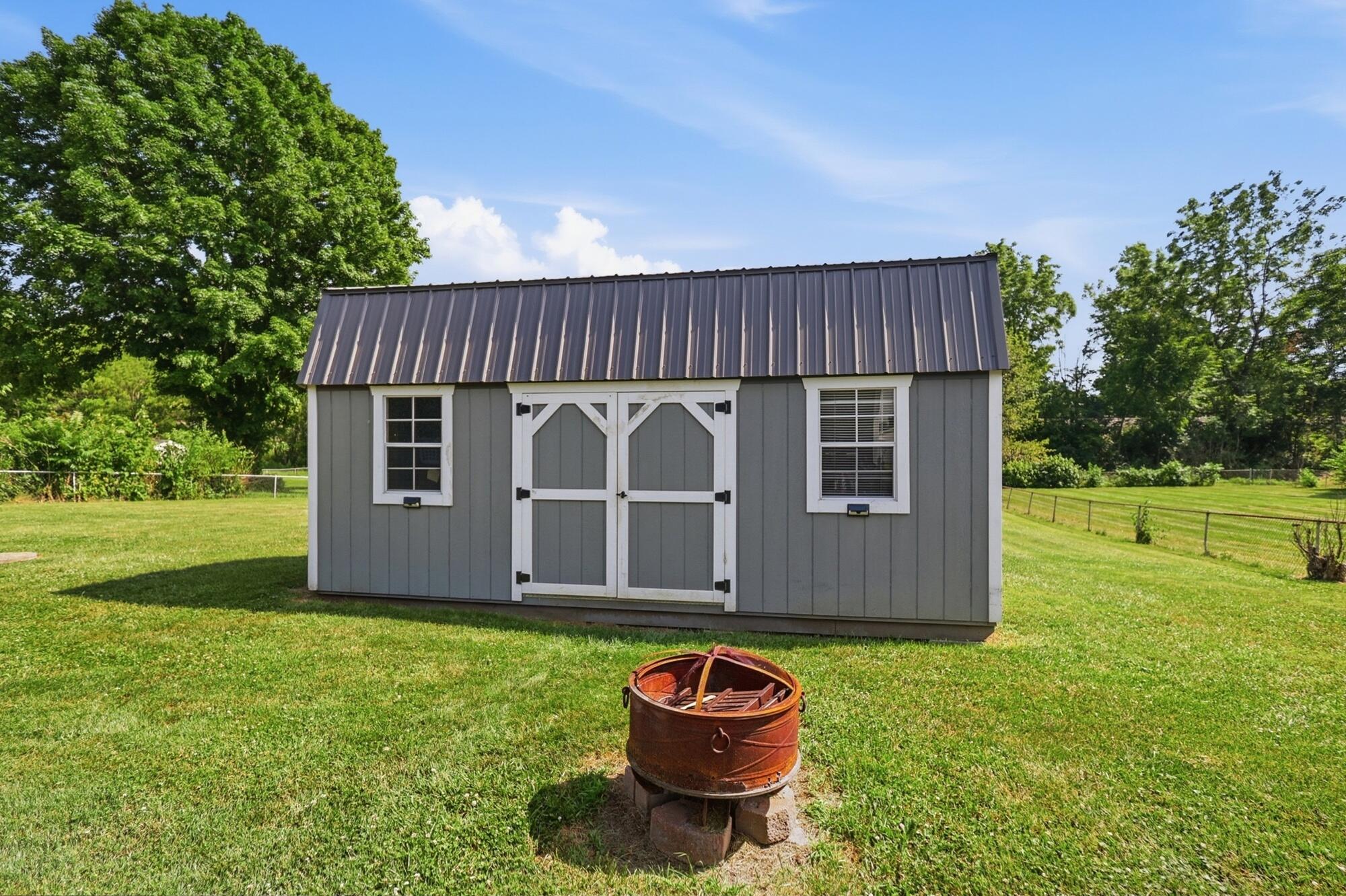 2941 Sun Valley, Springfield, Ohio 45505