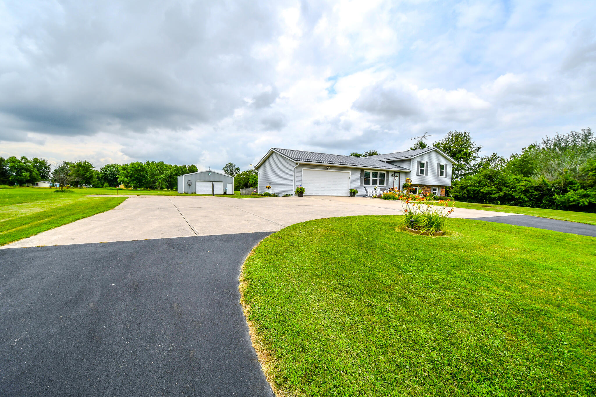 13493 Old Troy, Saint Paris, Ohio 43072
