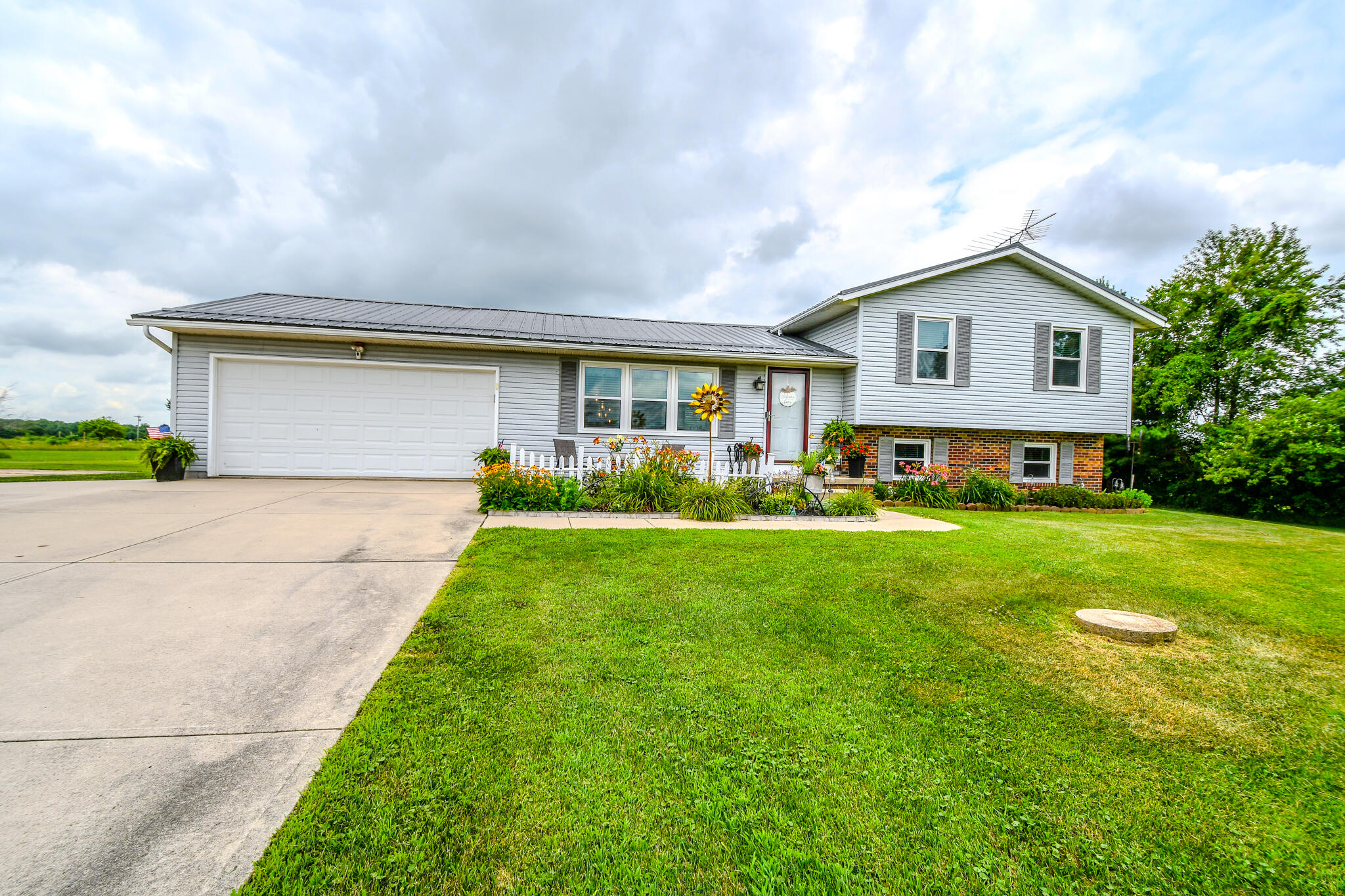 13493 Old Troy, Saint Paris, Ohio 43072
