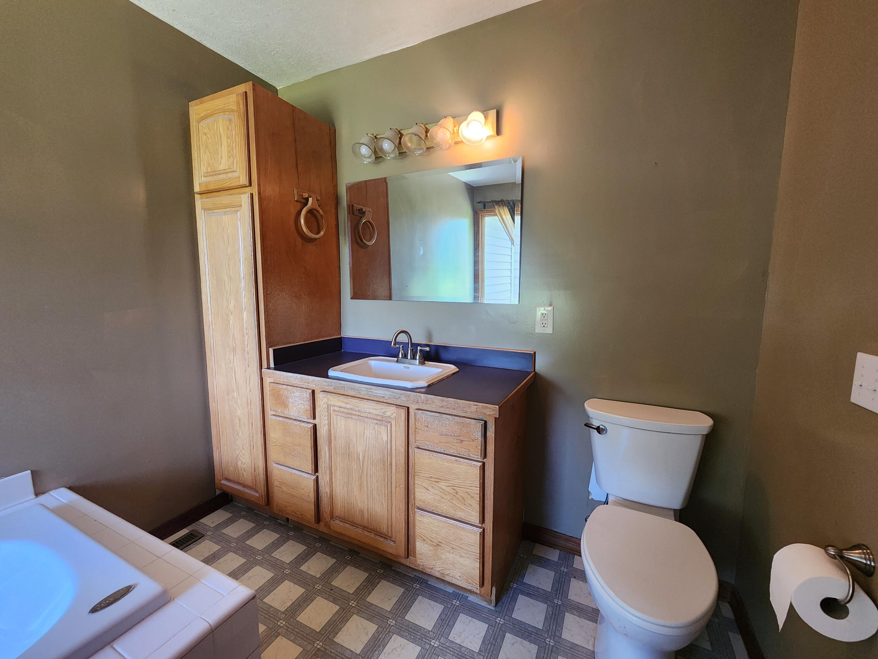 1305 County Road 5, Zanesfield, Ohio 43360