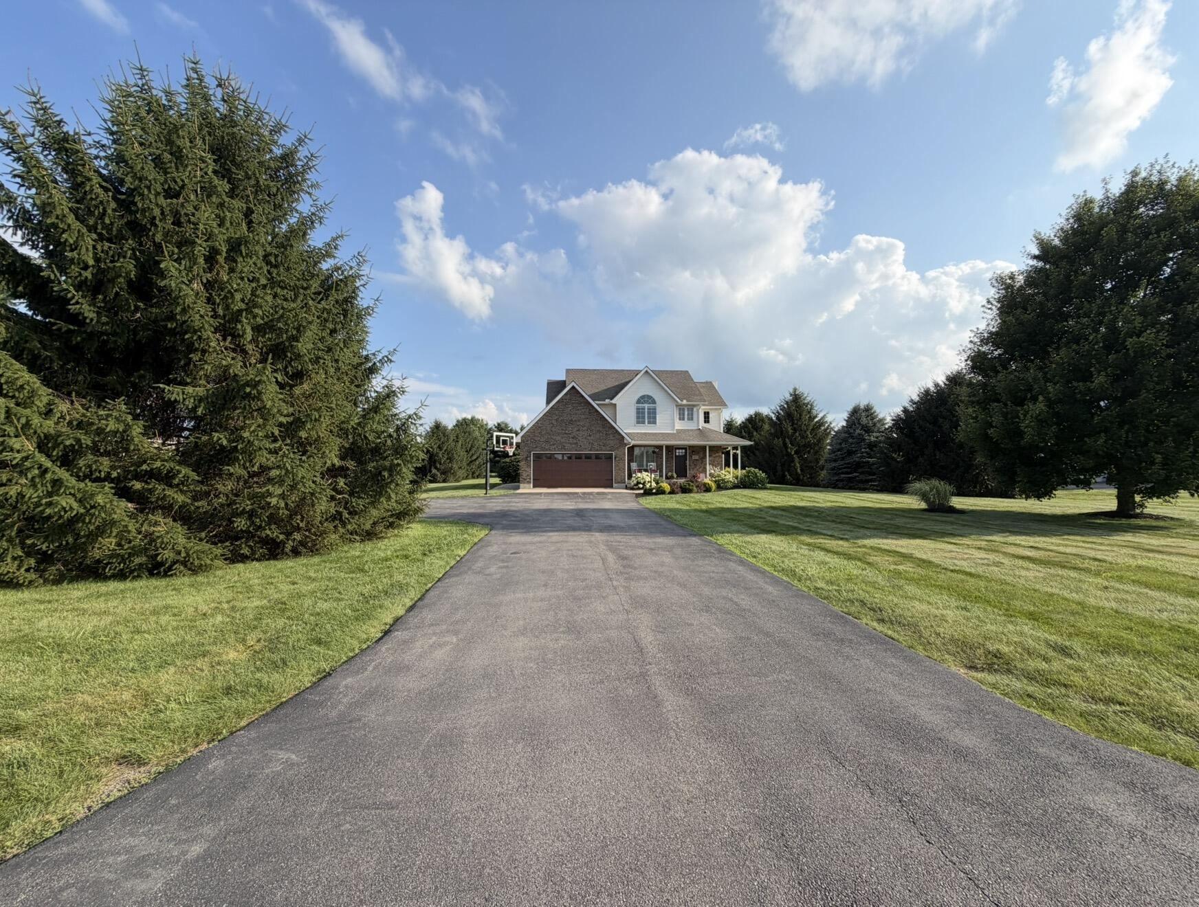 Pinewood, Springfield, Ohio 45502