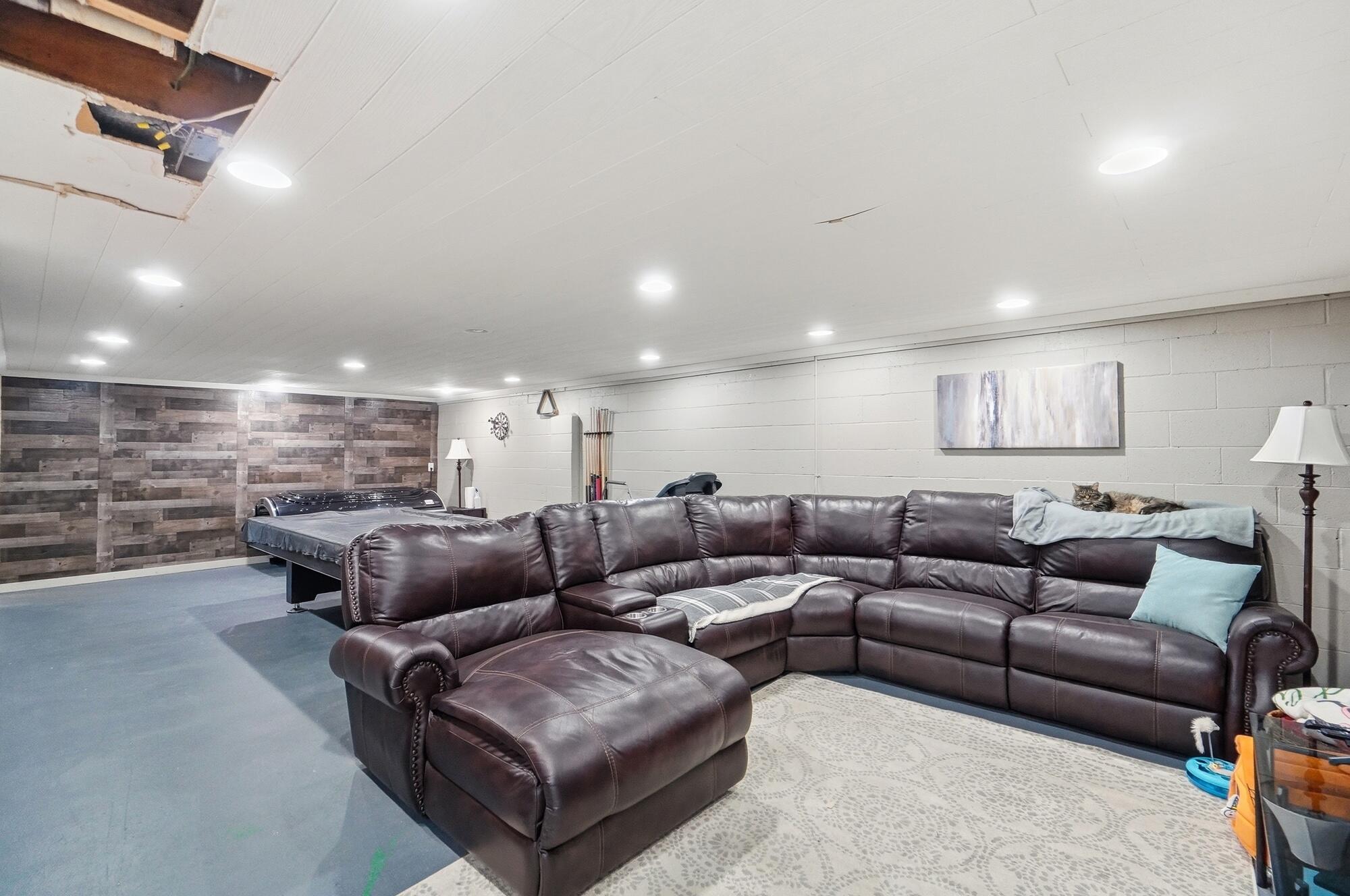1801 Beacon, Springfield, Ohio 45505