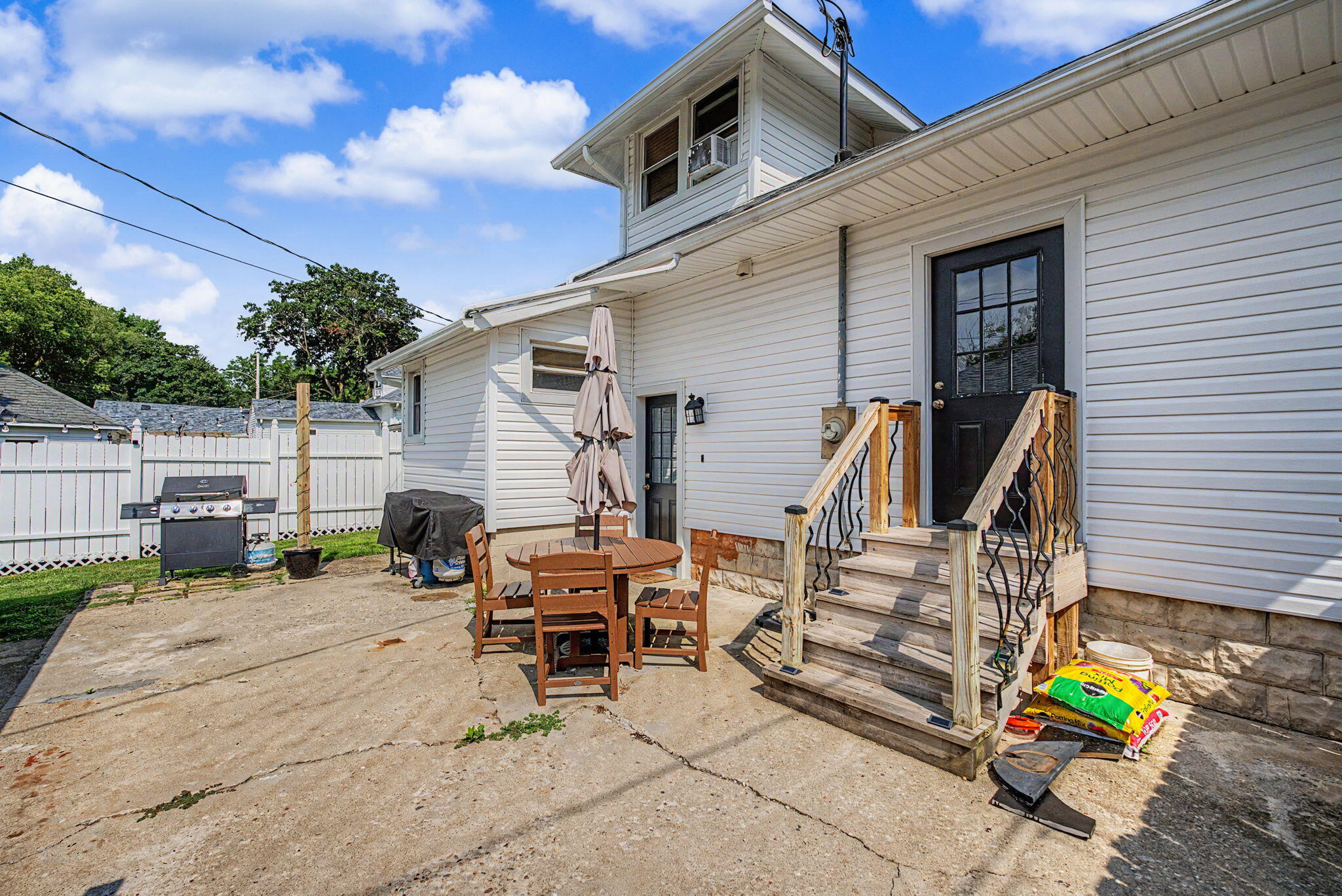 606 Robinson, Piqua, Ohio 45356
