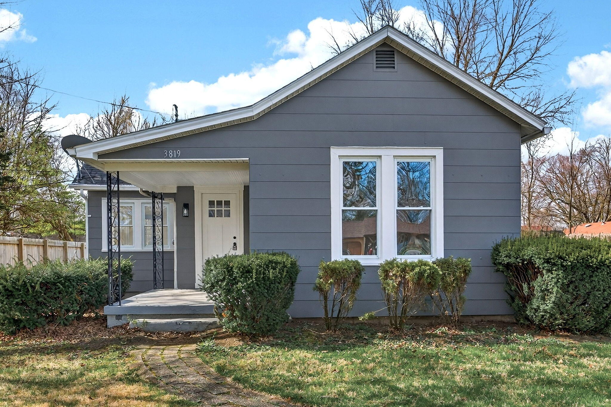 3819 New Carlisle, Springfield, Ohio 45504
