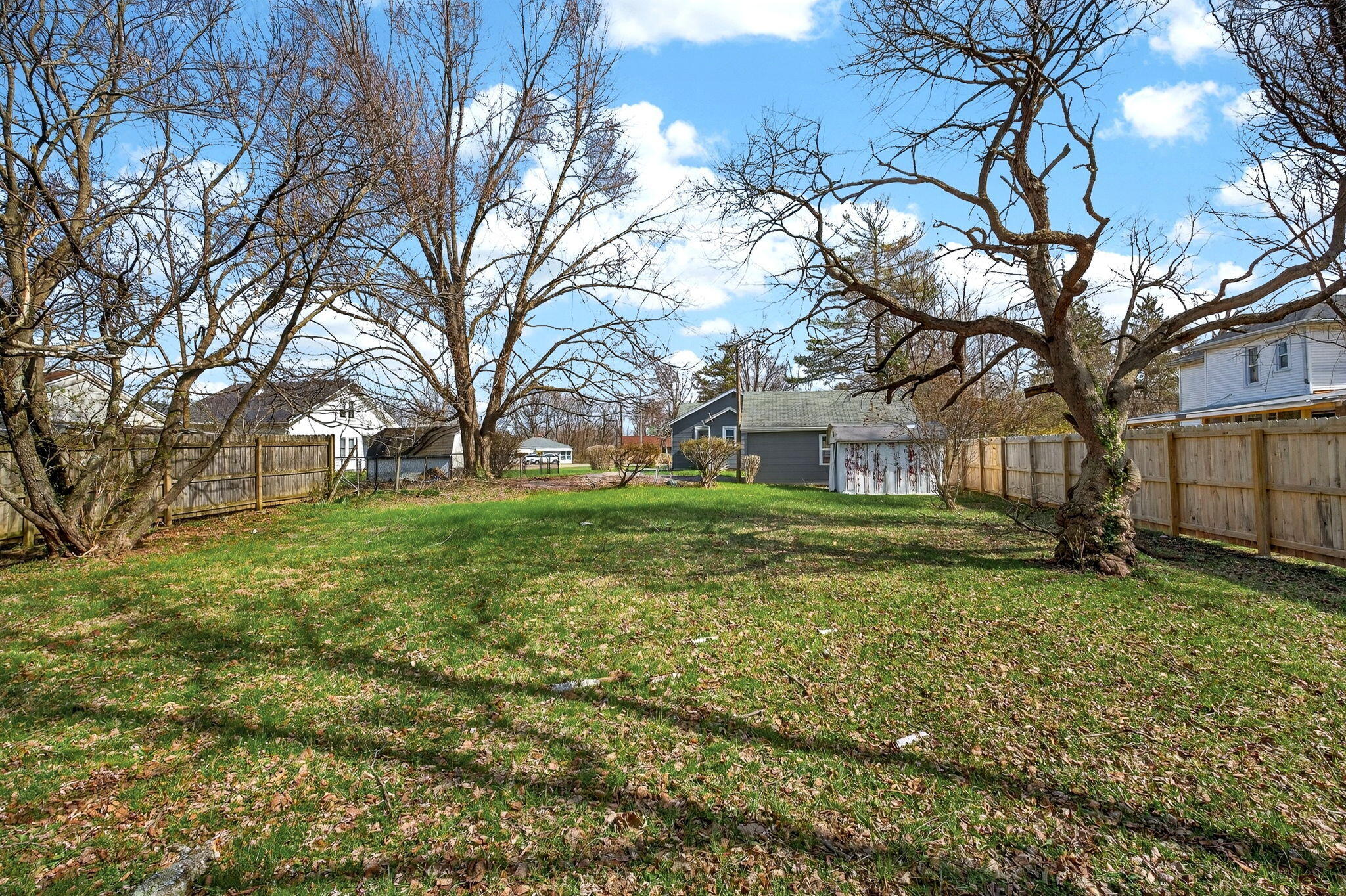 3819 New Carlisle, Springfield, Ohio 45504