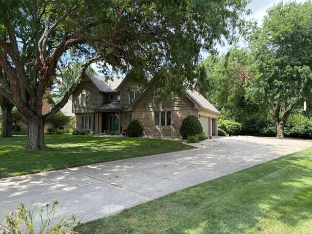2045 Canterbury, Troy, Ohio 45373
