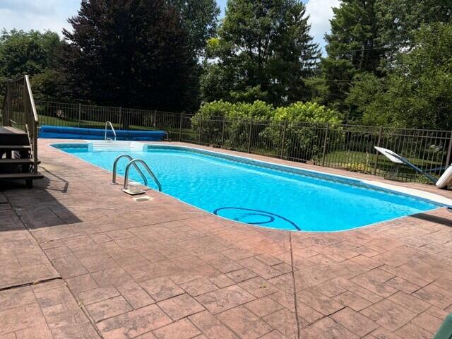 2045 Canterbury, Troy, Ohio 45373
