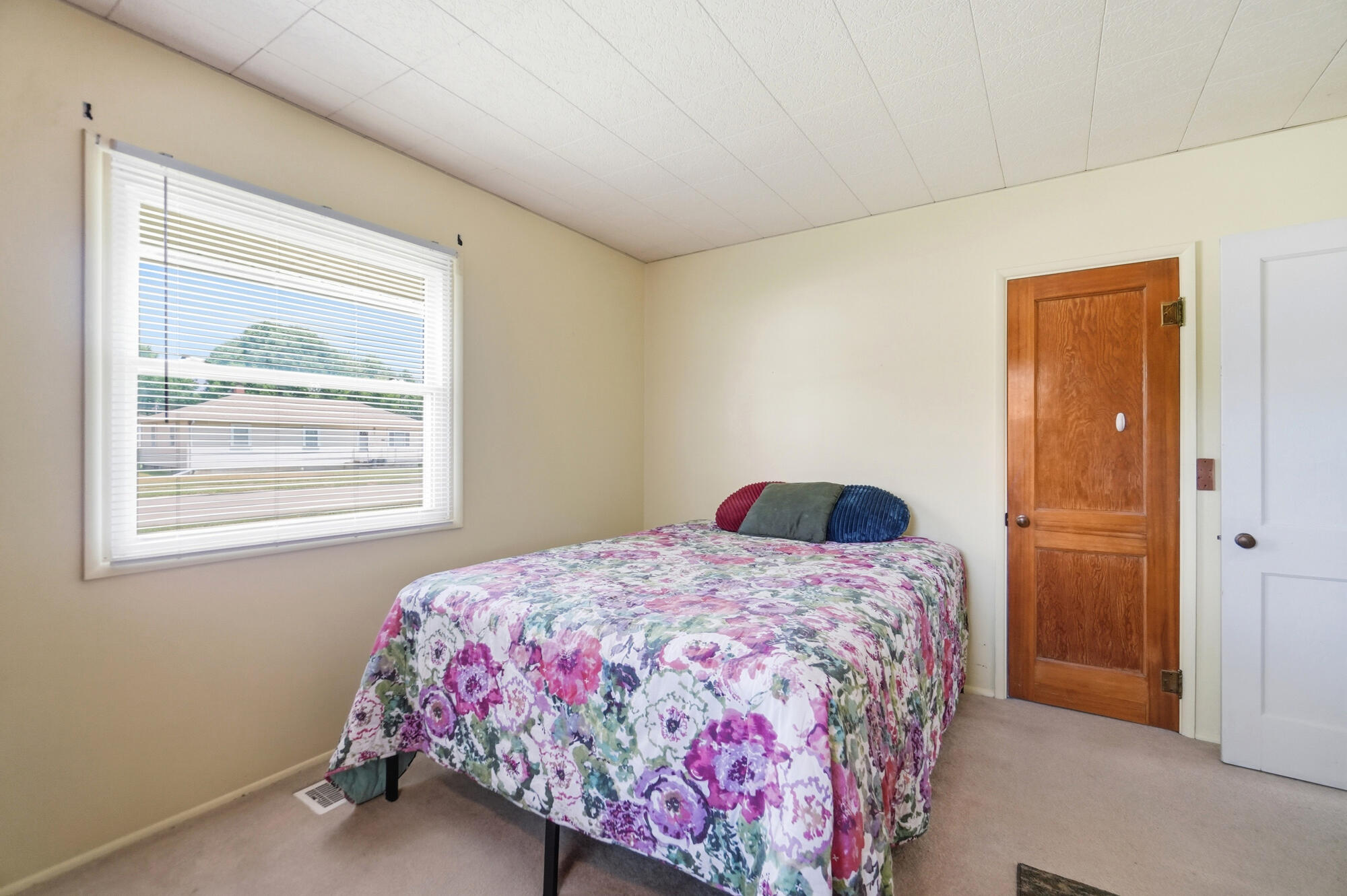 1611 Memorial, Springfield, Ohio 45505