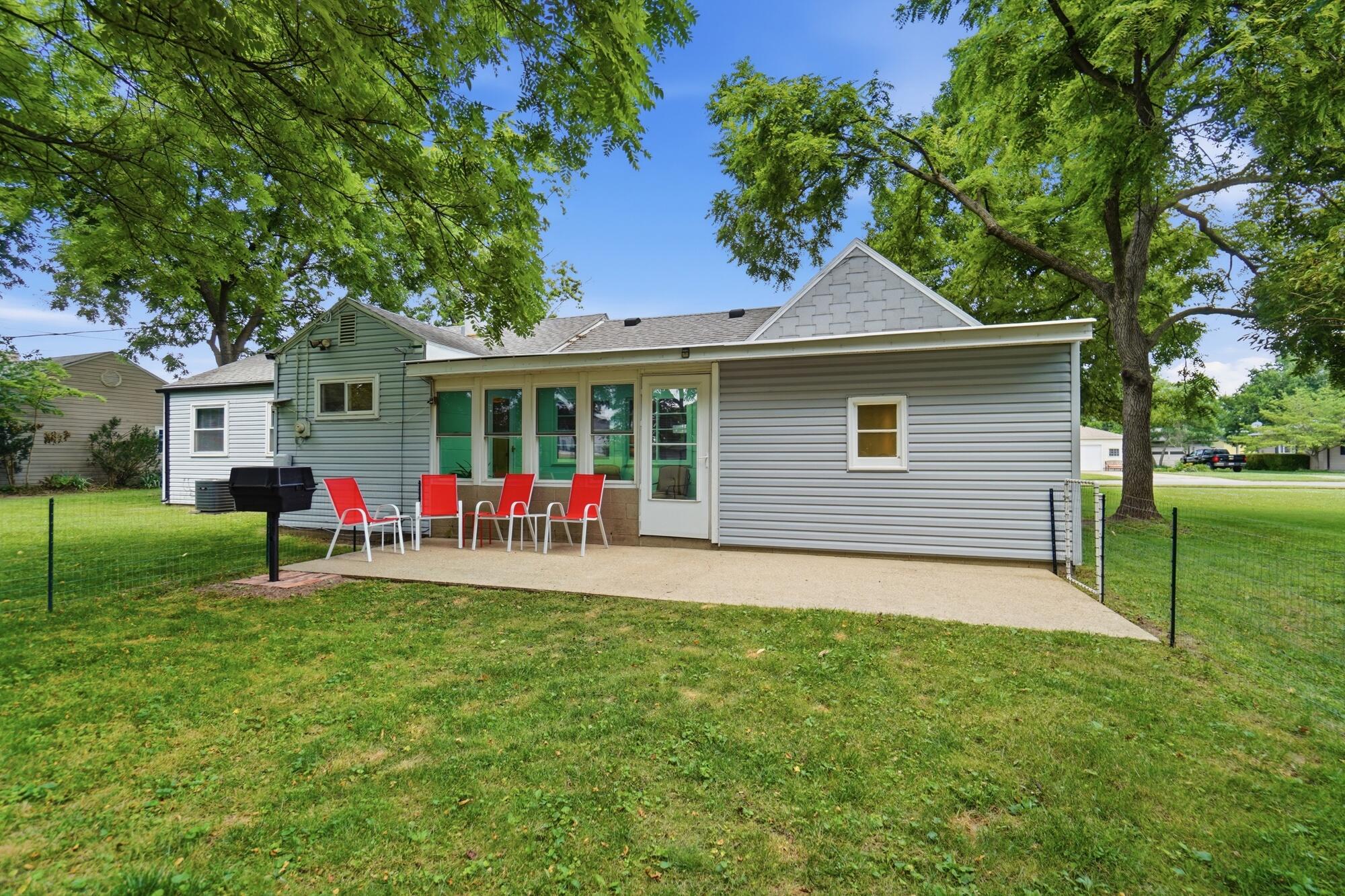 1611 Memorial, Springfield, Ohio 45505