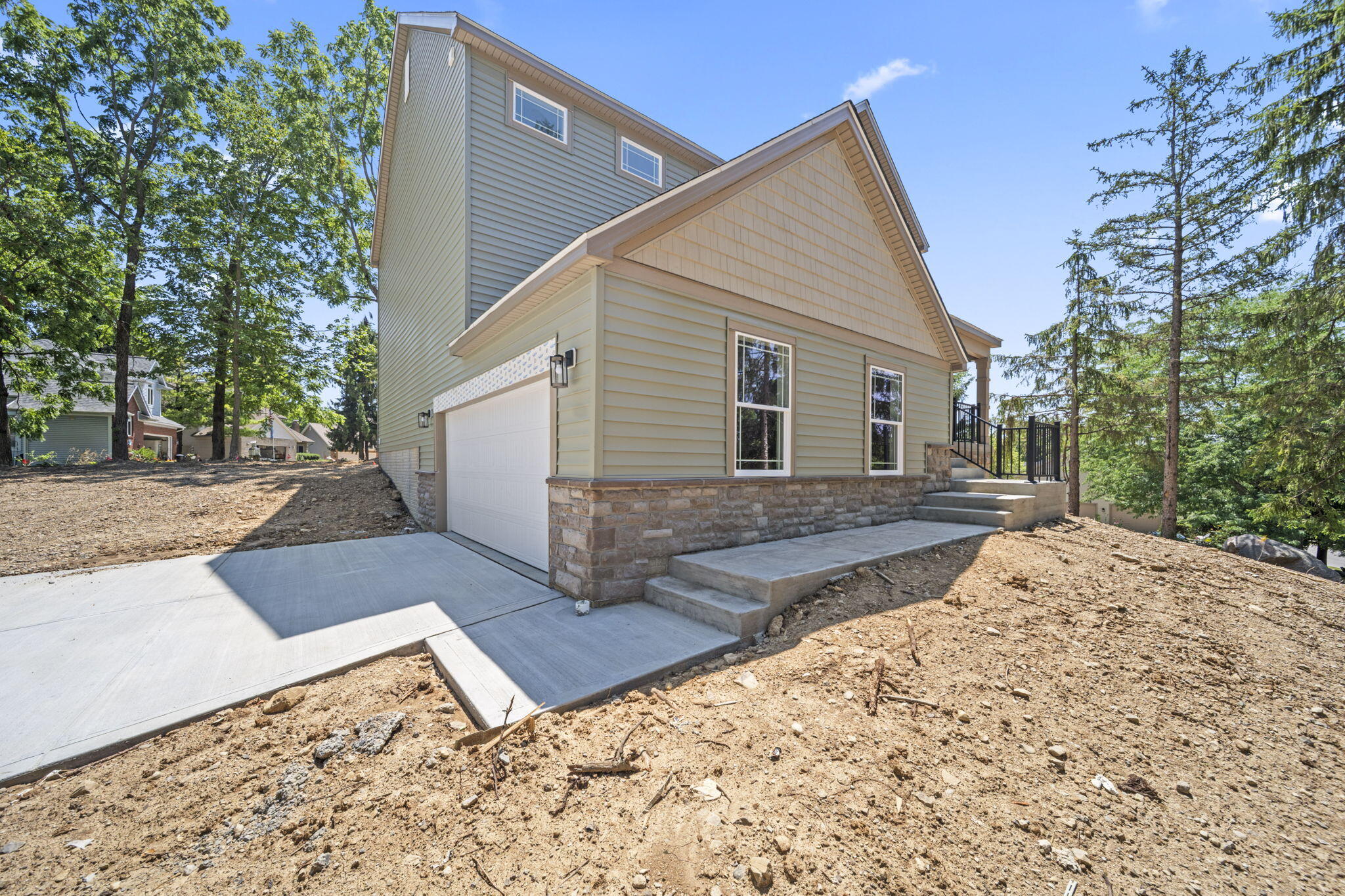 1800 Whispering Pines, Bellefontaine, Ohio 43311