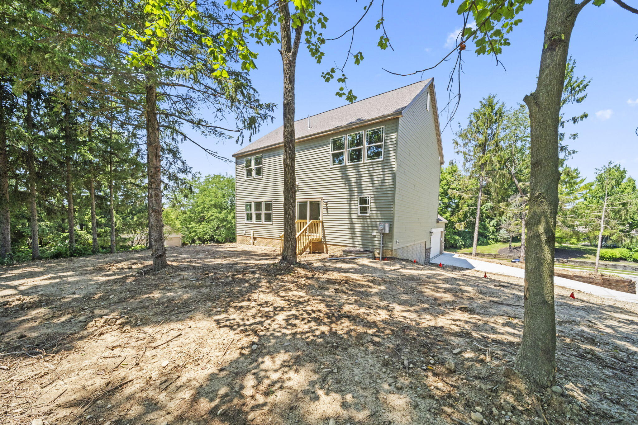 1800 Whispering Pines, Bellefontaine, Ohio 43311