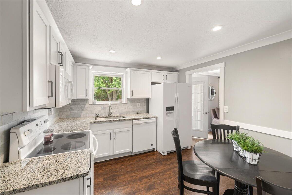 6124 Little Creek, Dayton, Ohio 45424