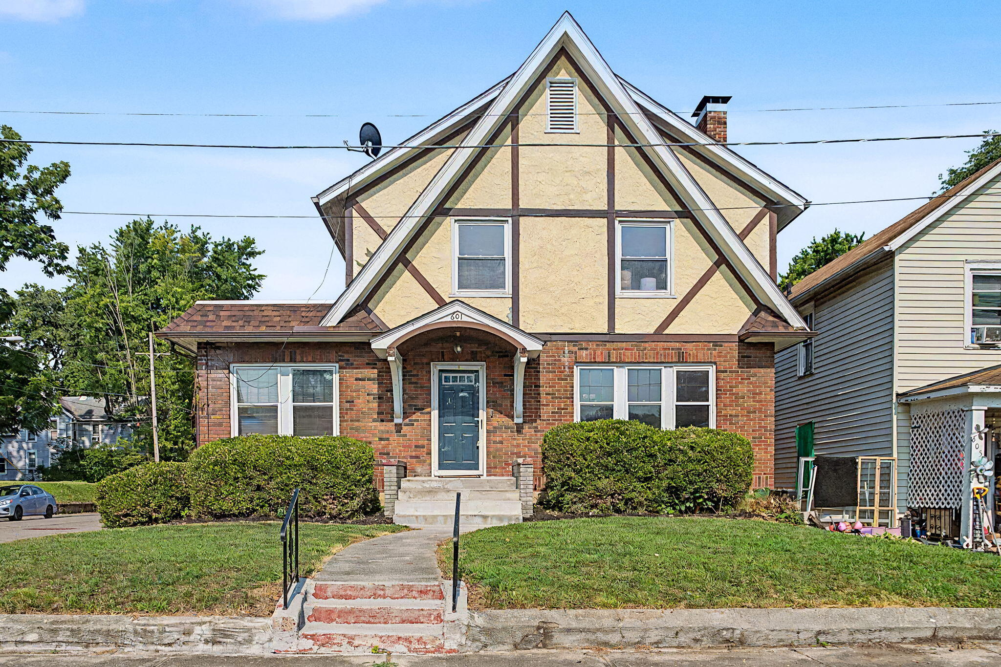Light, Springfield, Ohio 45504