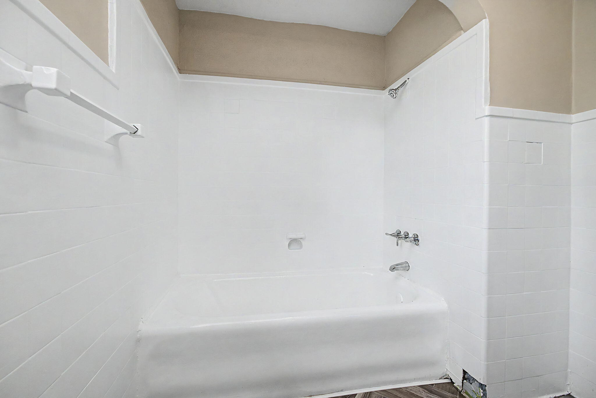 Light, Springfield, Ohio 45504
