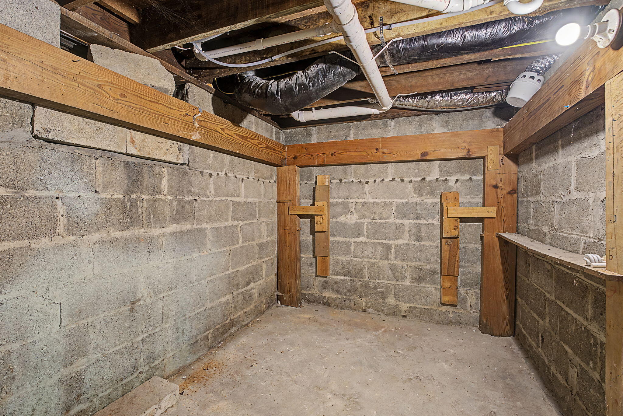 Light, Springfield, Ohio 45504