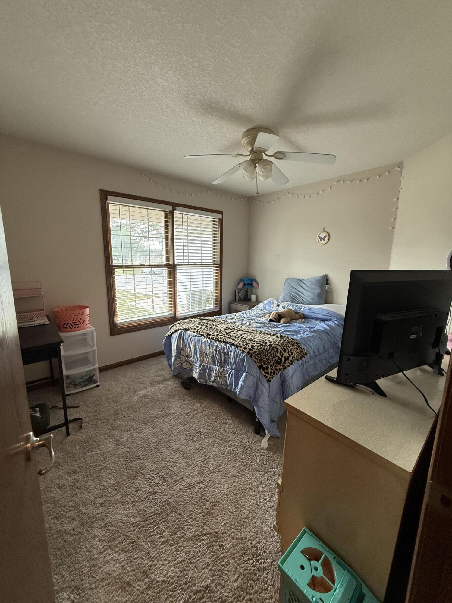 112 Parkview, Jackson Center, Ohio 45334