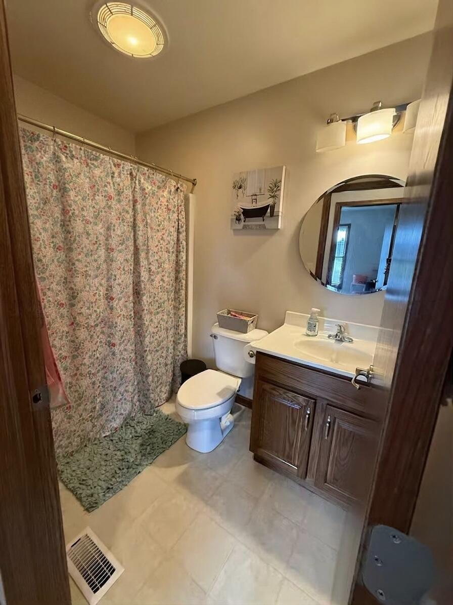 112 Parkview, Jackson Center, Ohio 45334