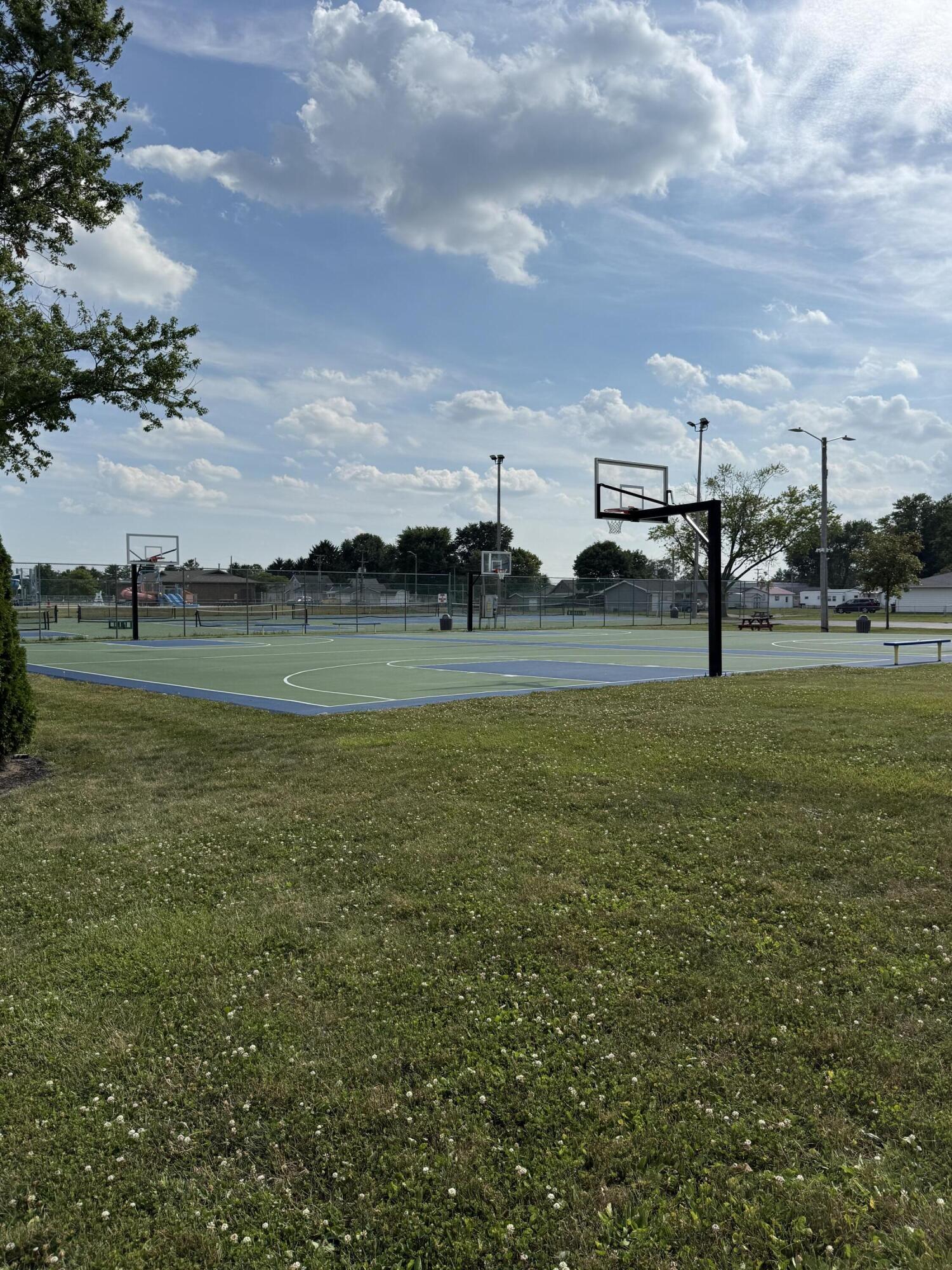 112 Parkview, Jackson Center, Ohio 45334