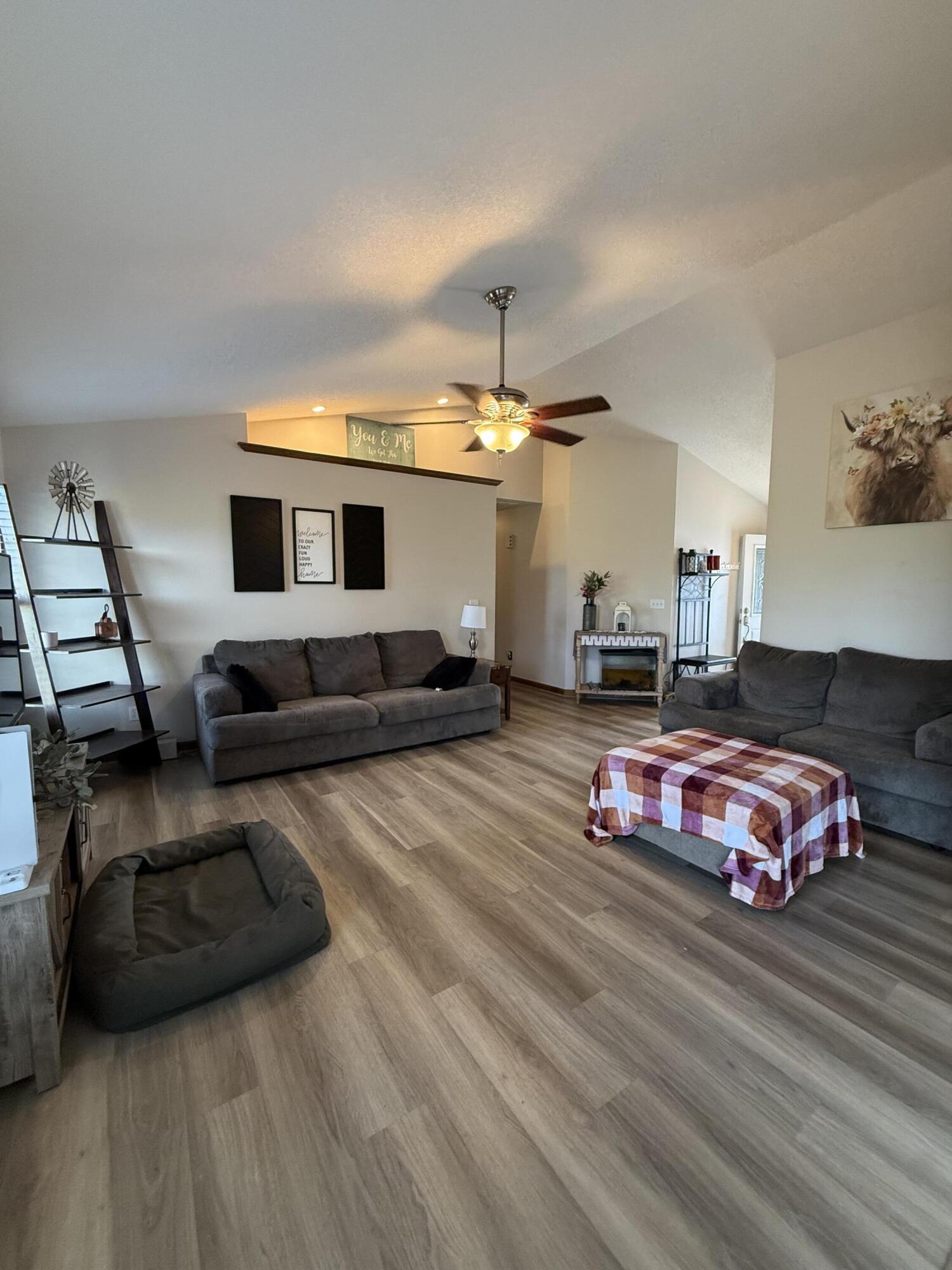 112 Parkview, Jackson Center, Ohio 45334