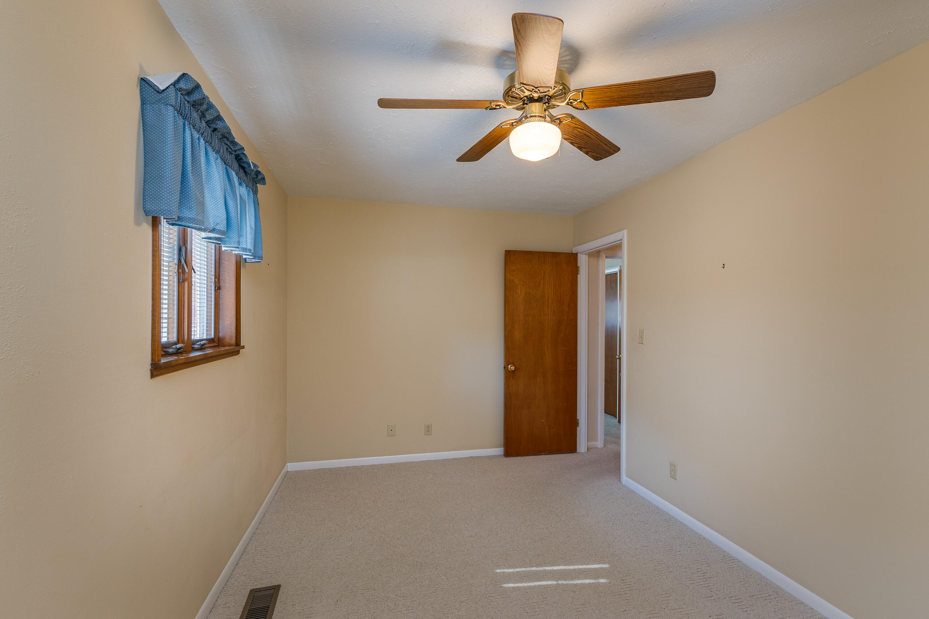 75 Ankara, Brookville, Ohio 45309
