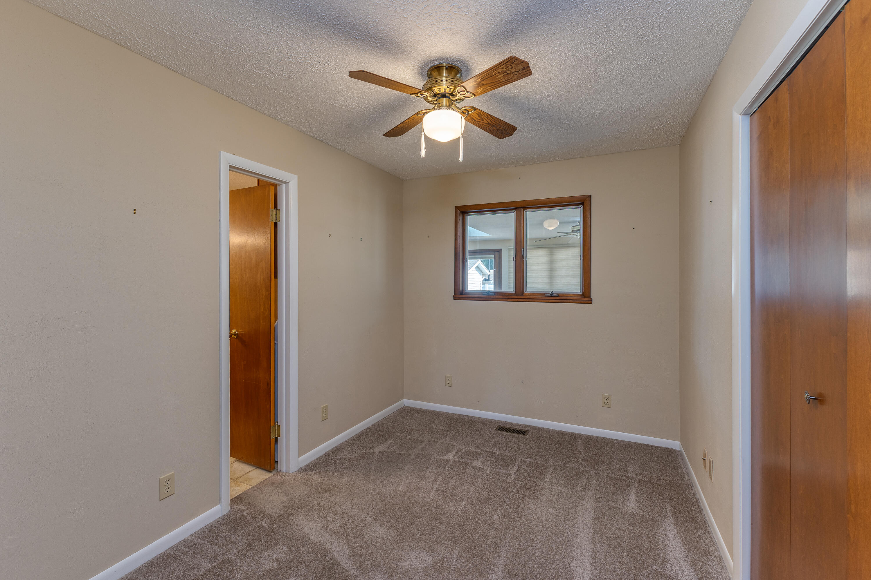 75 Ankara, Brookville, Ohio 45309