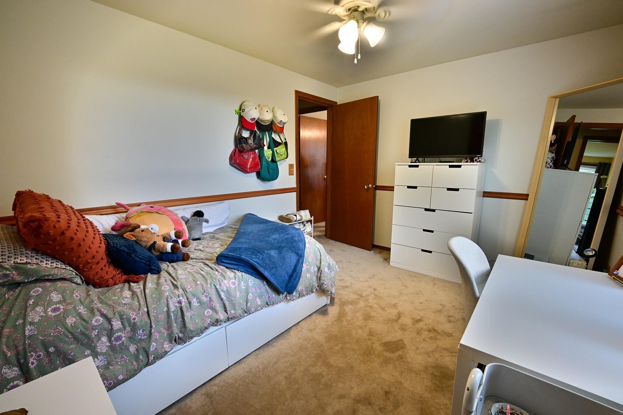 2424 Rockingham, Troy, Ohio 45373