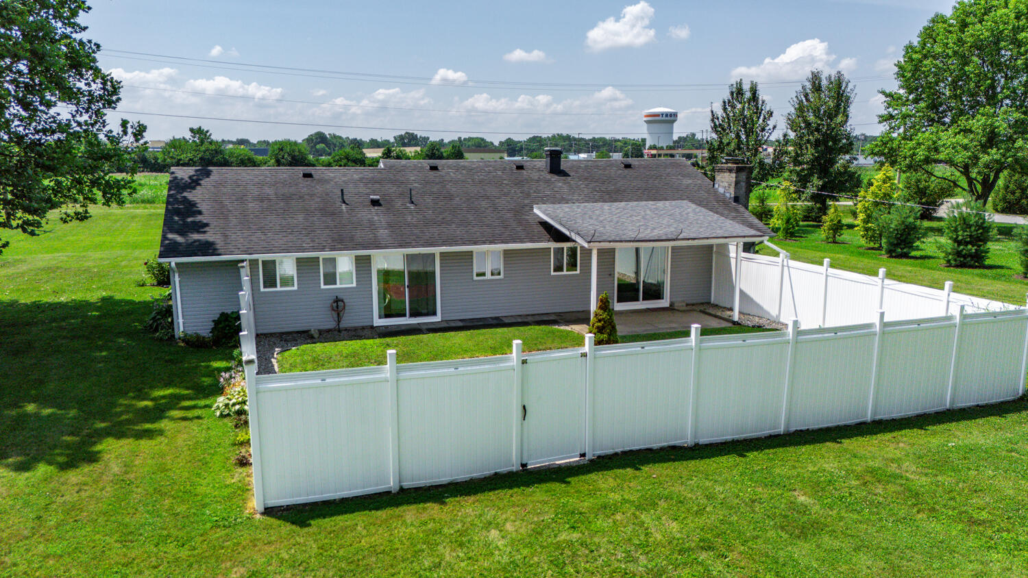 1905 Fenner, Troy, Ohio 45373