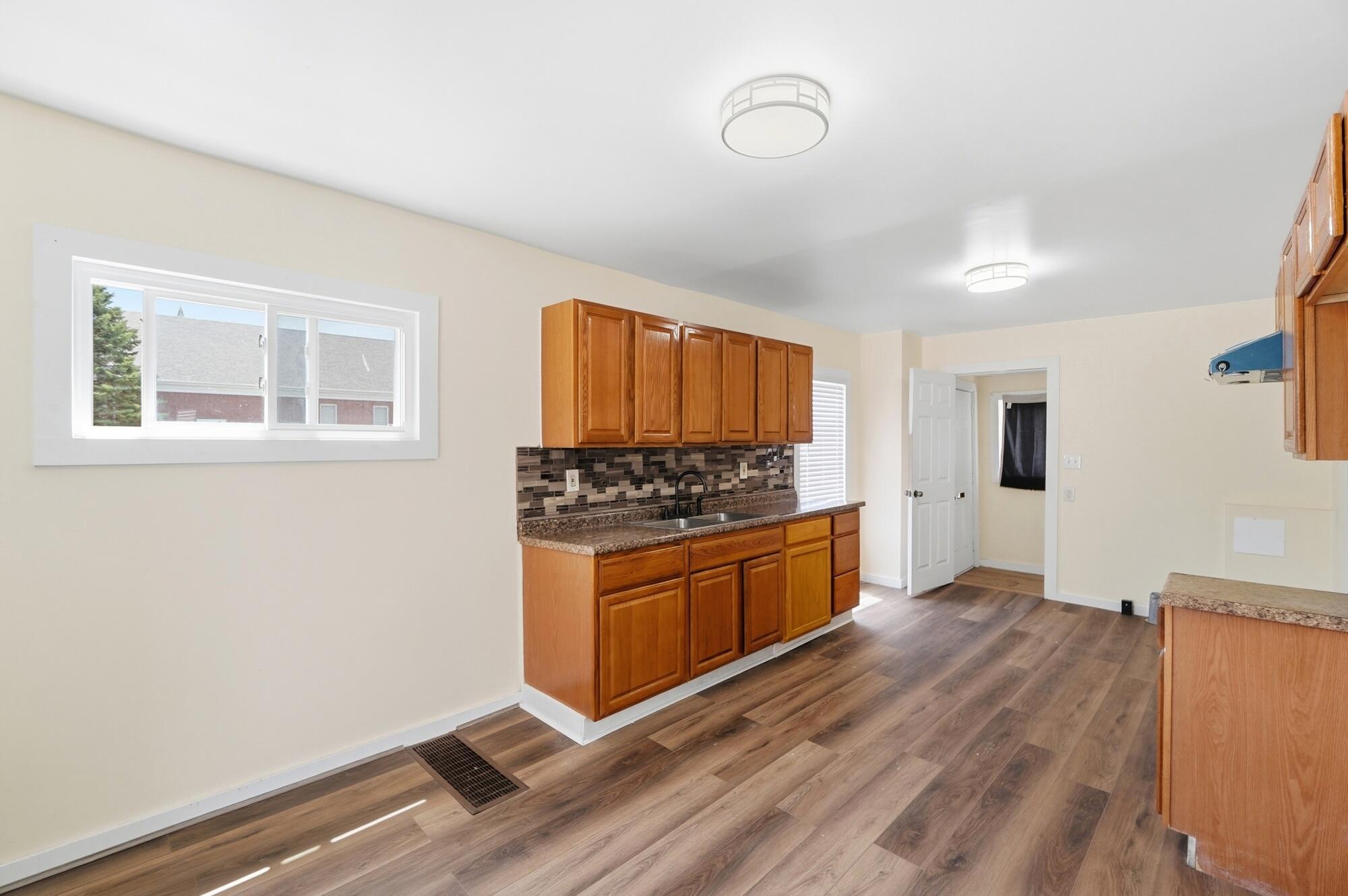 2015 Clifton, Springfield, Ohio 45505